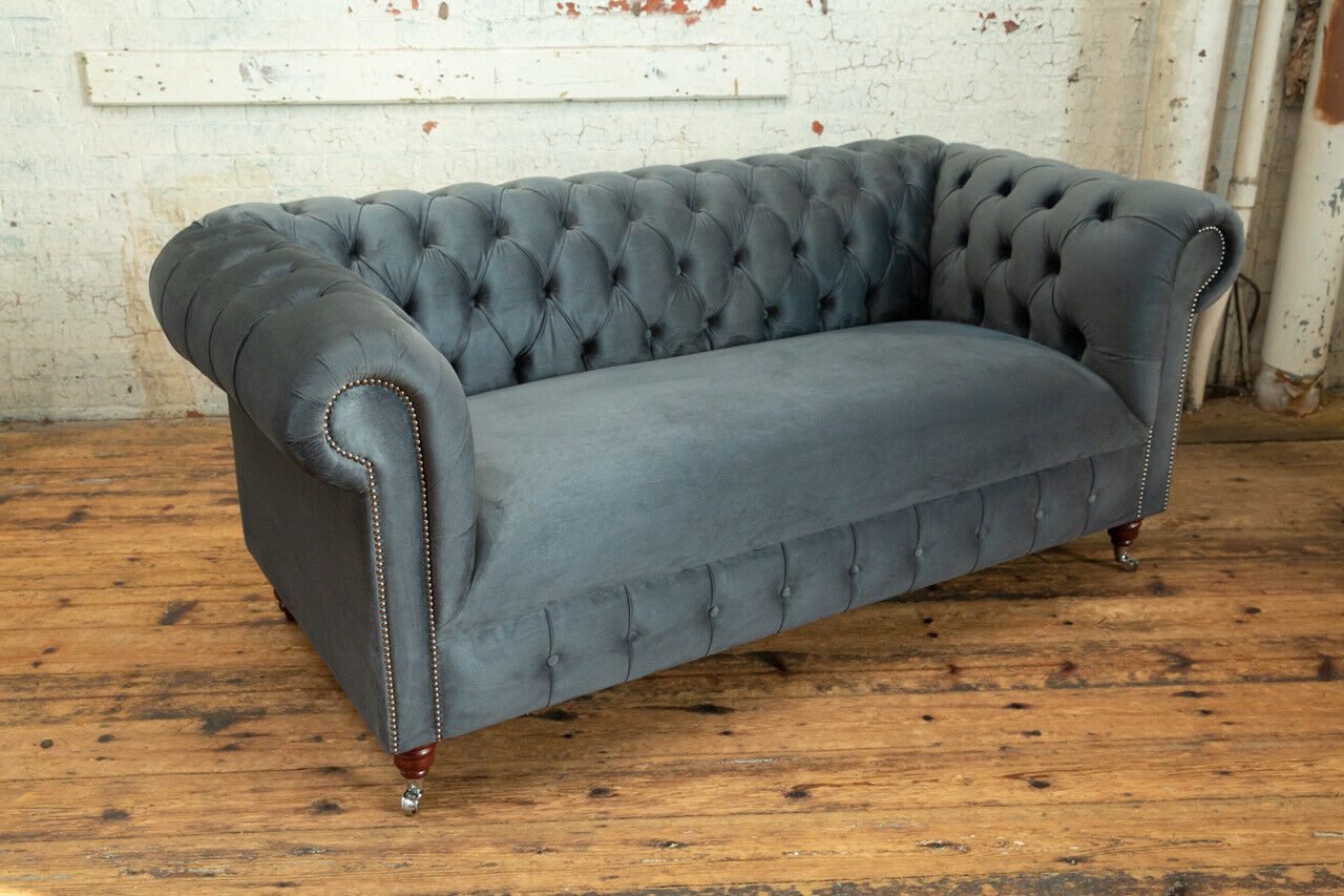 Xlmoebel 3-Sitzer Klassisches Graues Textil-Sofa mit Chesterfield-Stil, 1 Teile, Hergestellt in Europa