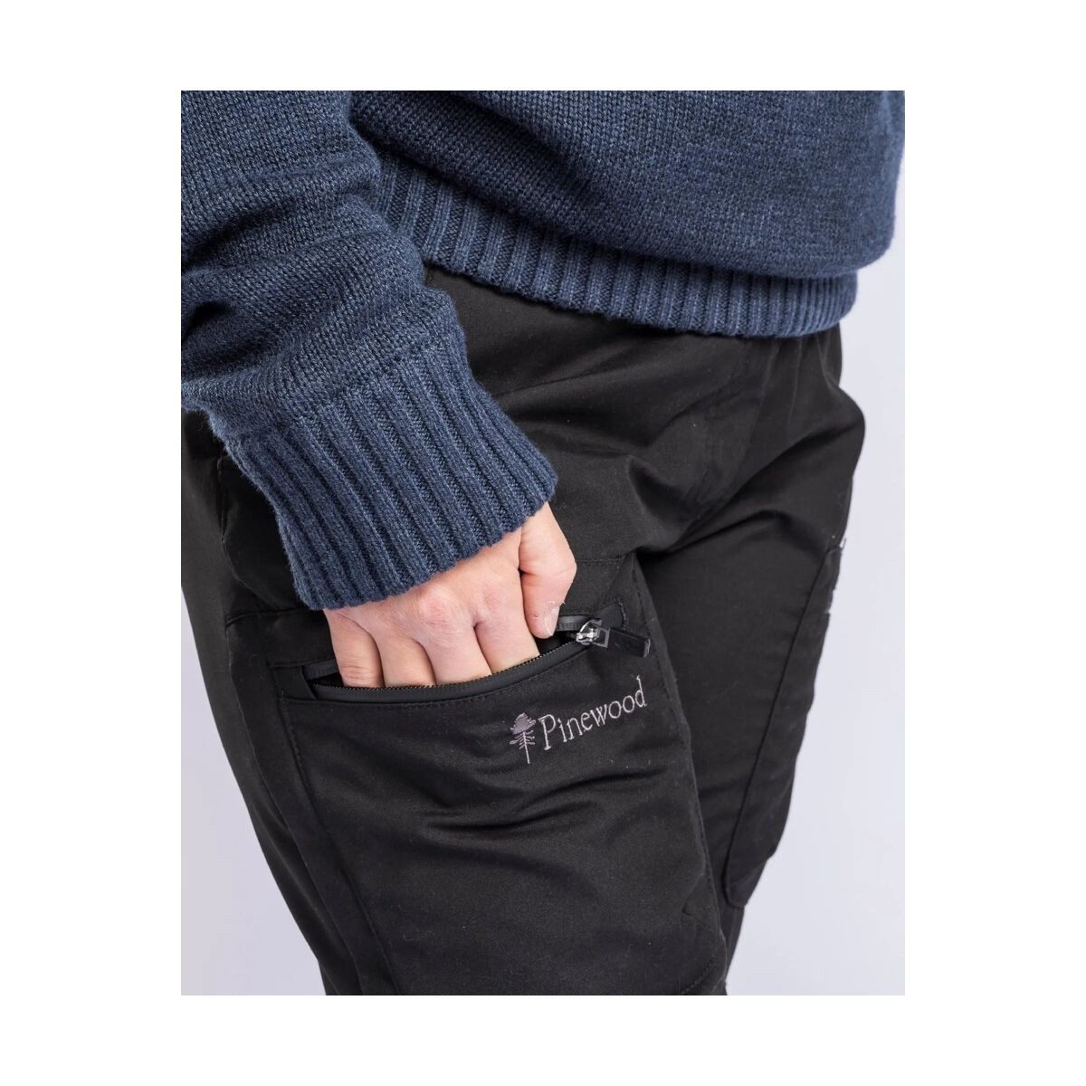 Pinewood Outdoorhose Caribou TC Women Trouser Bequeme und funktionale Outdoorhose für Damen, ideal für Wanderungen