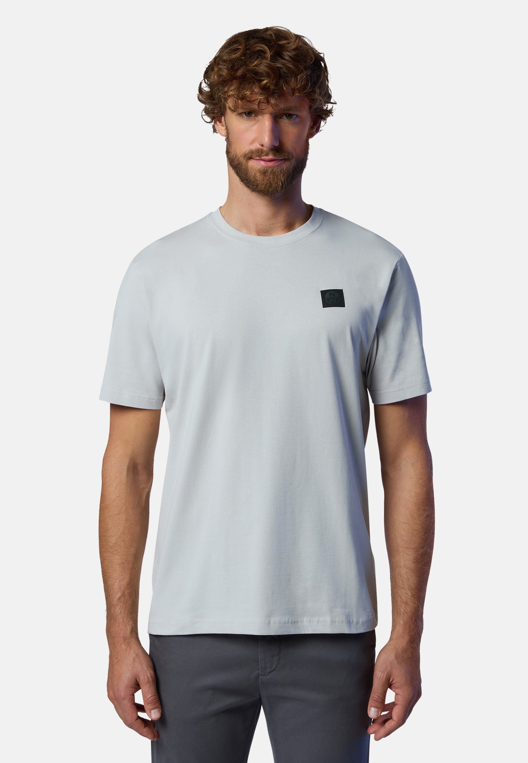 North Sails T-Shirt T-Shirt mit Logo-Aufnäher mit klassischem Design weiss