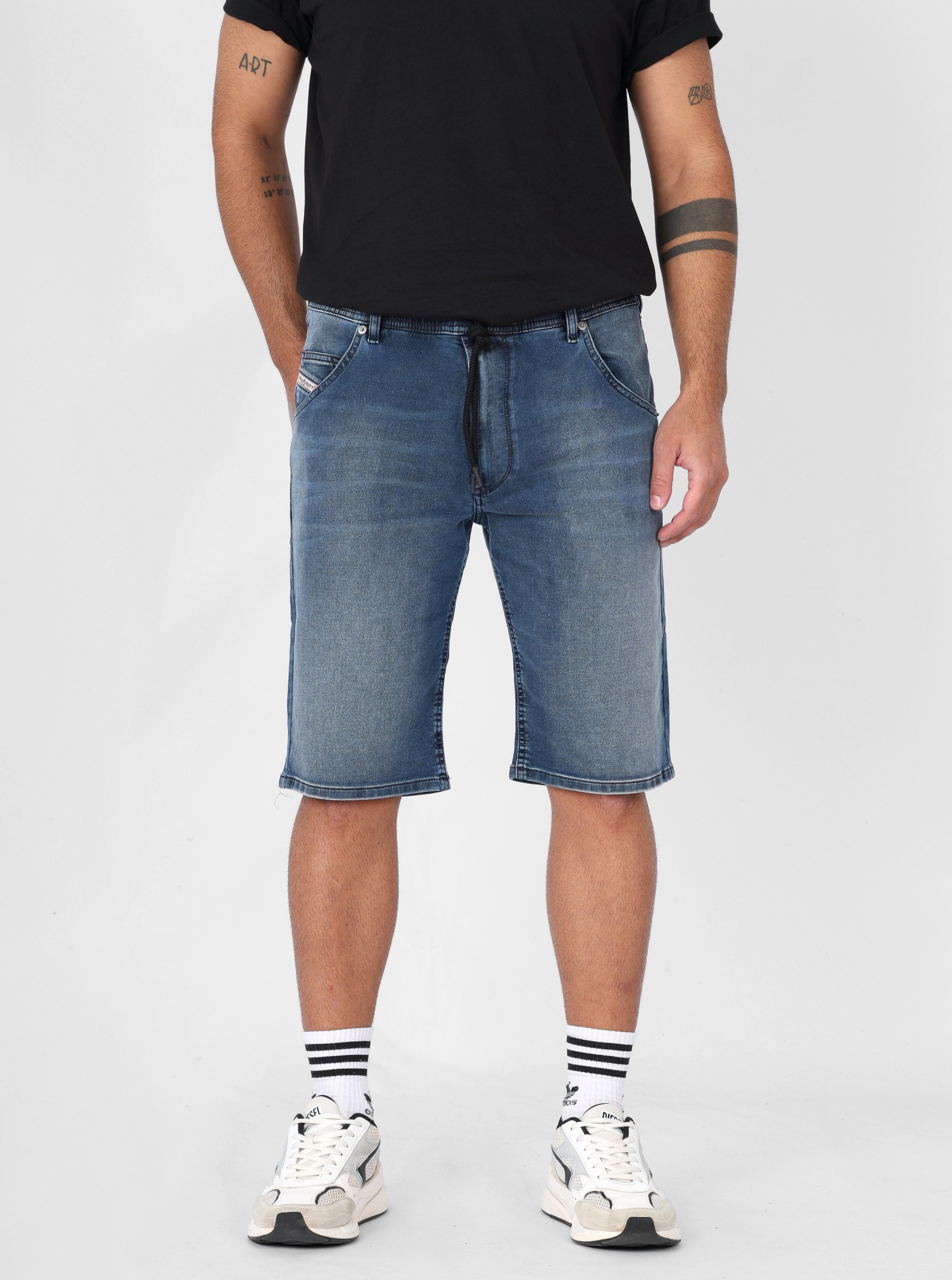 Diesel Jeansshorts Regular Fit JoggJeans - D-KROOLEY-SHORT Elastischer Bund mit Zugband, hoher Stretch