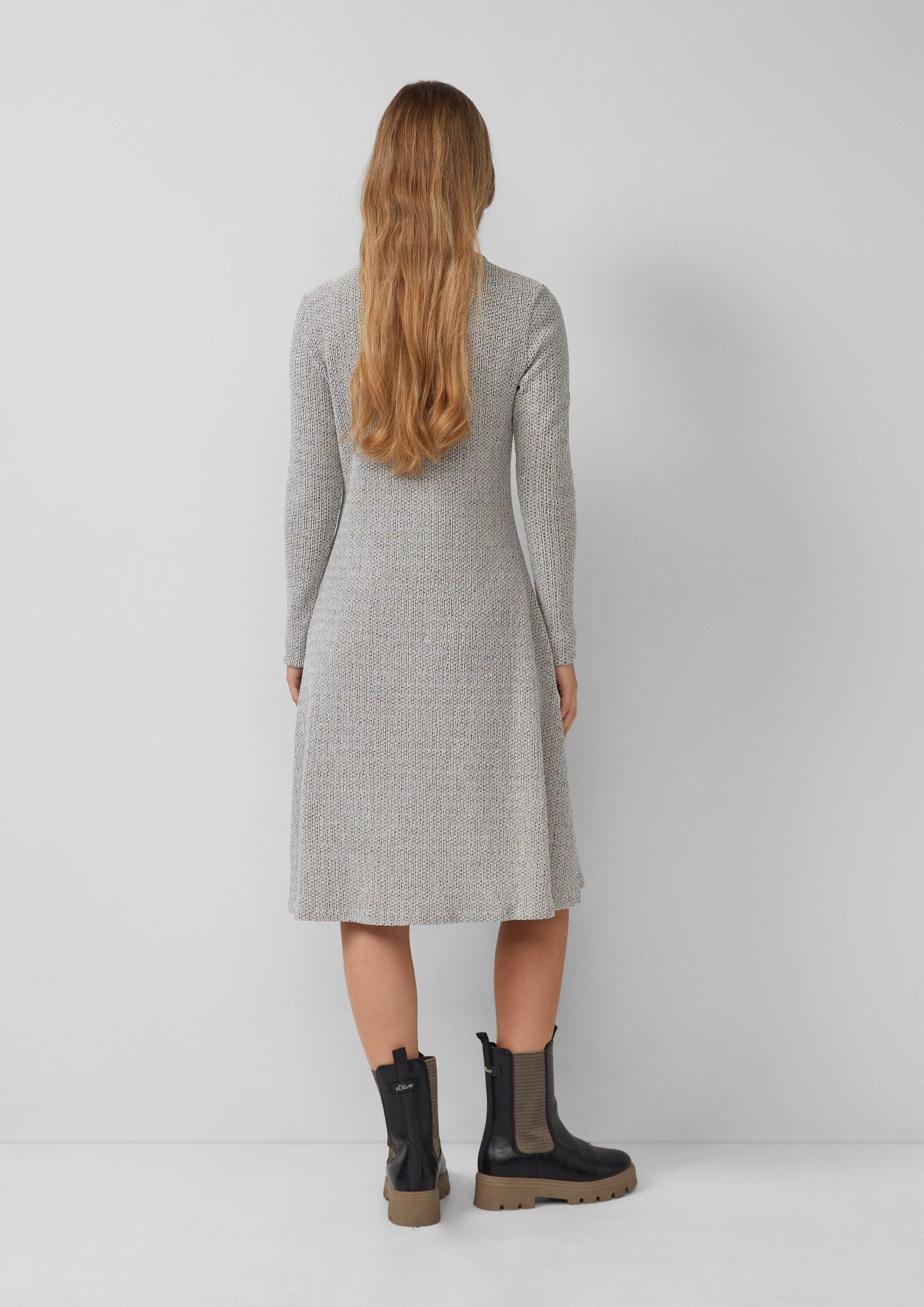 s.Oliver Midikleid Kleid Strukturiertes Jerseykleid mit ausgestelltem Saum