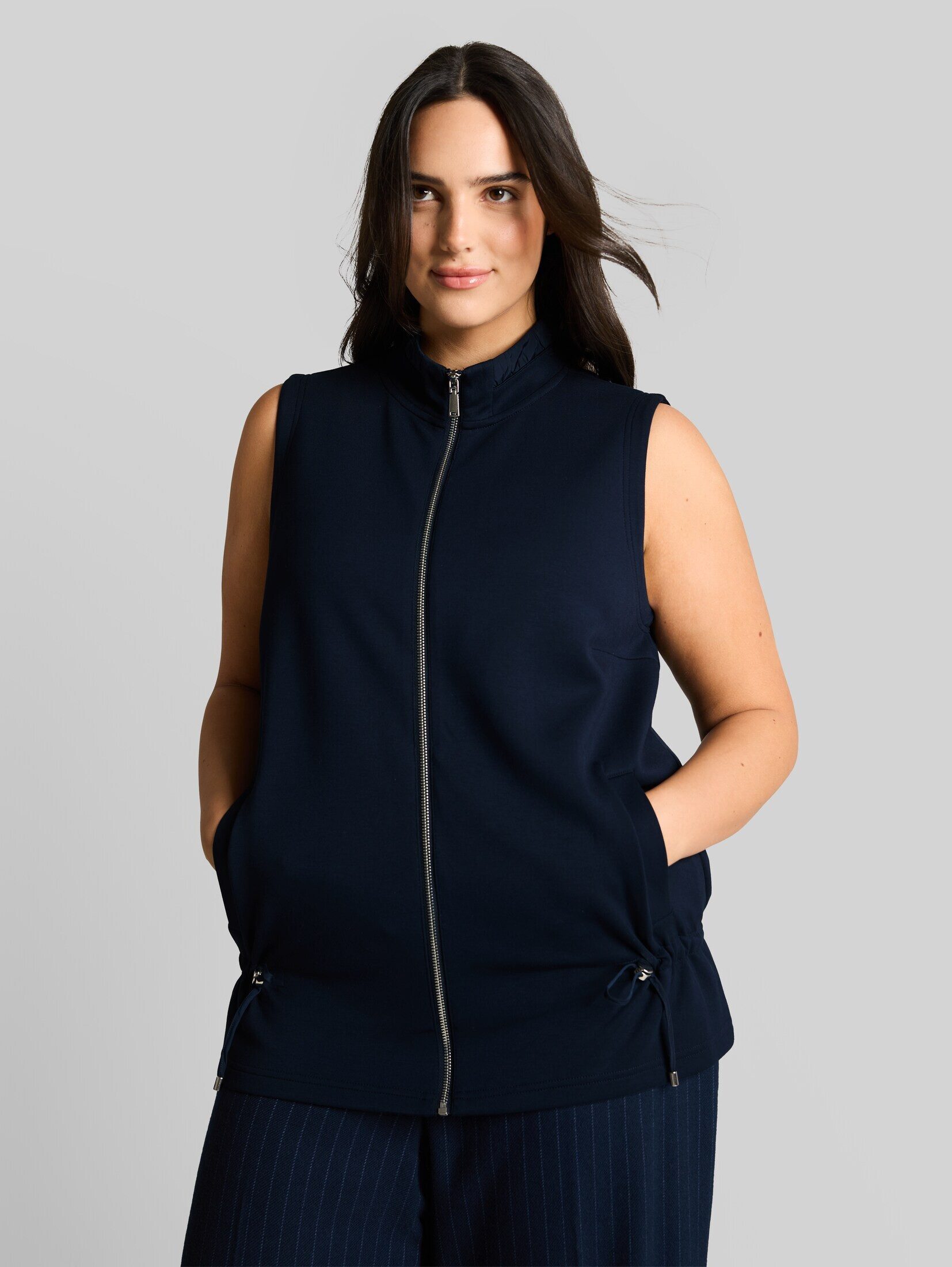 TOM TAILOR PLUS Sweatjacke Strick & Sweatshirts Plus Size - Scuba Sweatweste mit Stehkragen