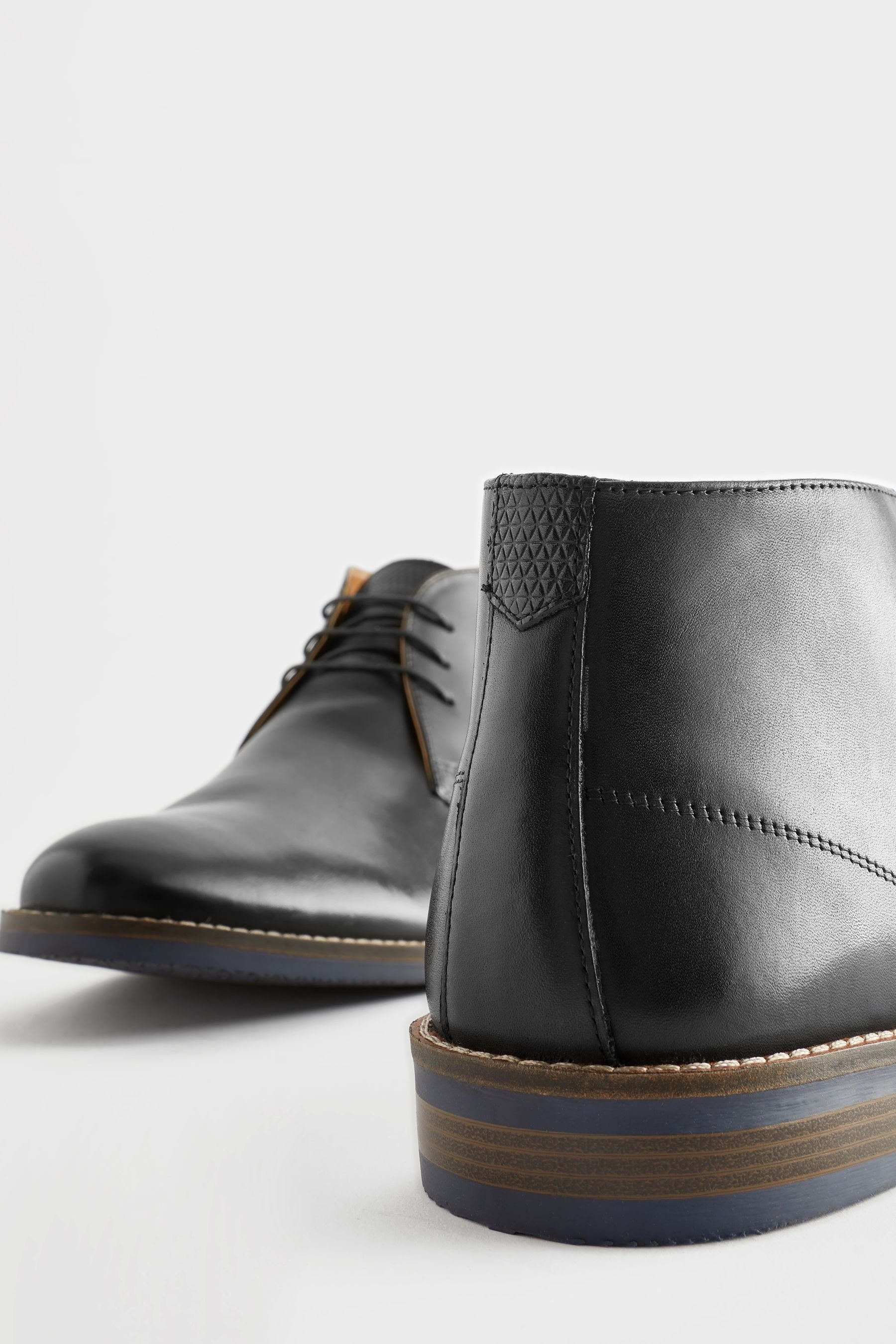 Next Halbhohe Schuhe aus Leder Stiefel günstig online kaufen