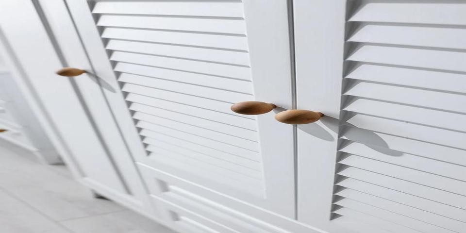 Xlmoebel Kleiderschrank Hochglanz Kleiderschrank in Weiß mit geräumigen Schubladen (Kleiderschrank) Hergestellt in Europa