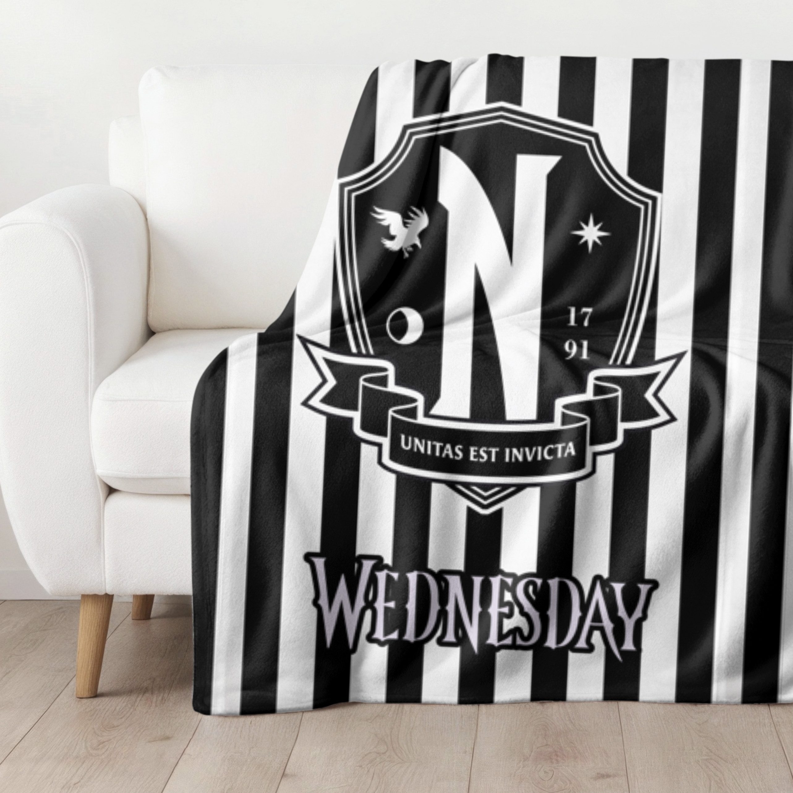 Wohndecke Wednesday Nevermore Kuscheldecke 130 x 170 cm, Netflix, MTOnlineh günstig online kaufen