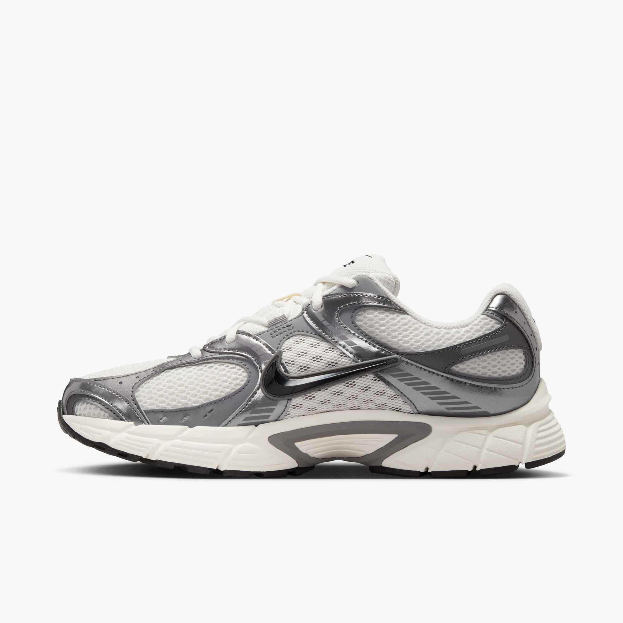 Nike Sportswear Nike V5 RNR Sneaker inspiriert vom Design des Y2K Nike Vomero 5