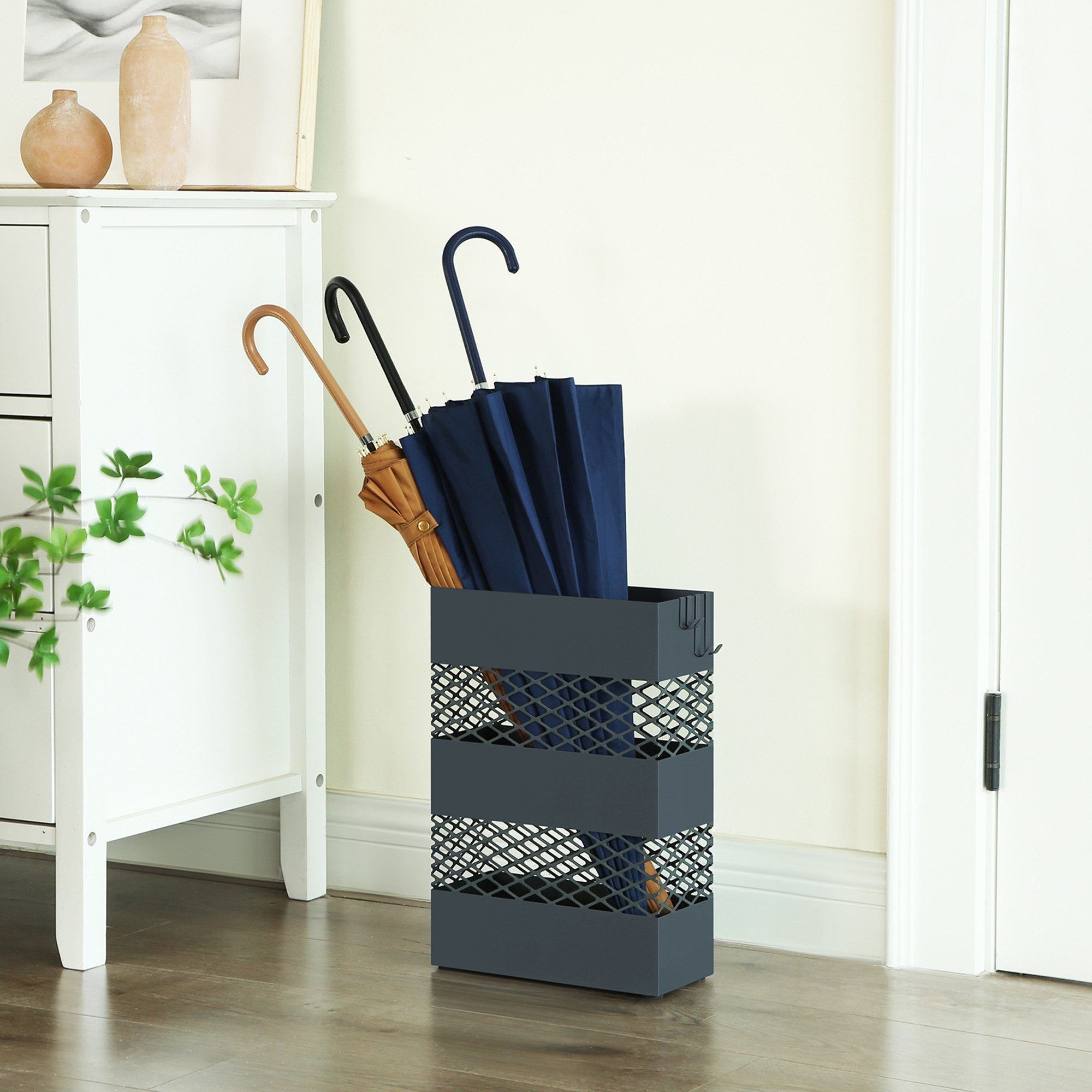 SONGMICS Schirmständer Regenschirmständer, aus Metall, rechteckig, Wasserauffangschale, Gitter-Design, grau