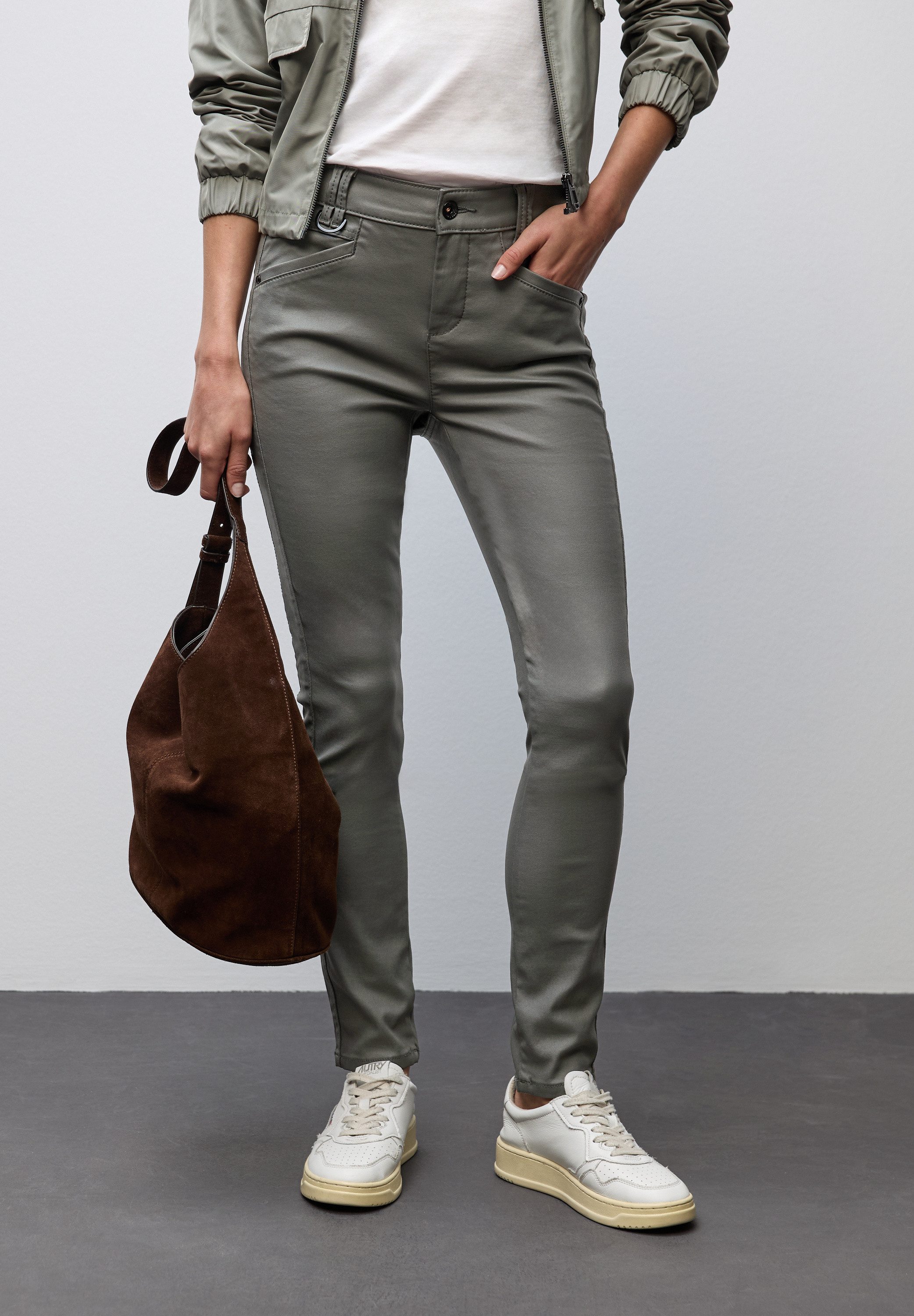 STREET ONE Stoffhose Style York mit Taschen