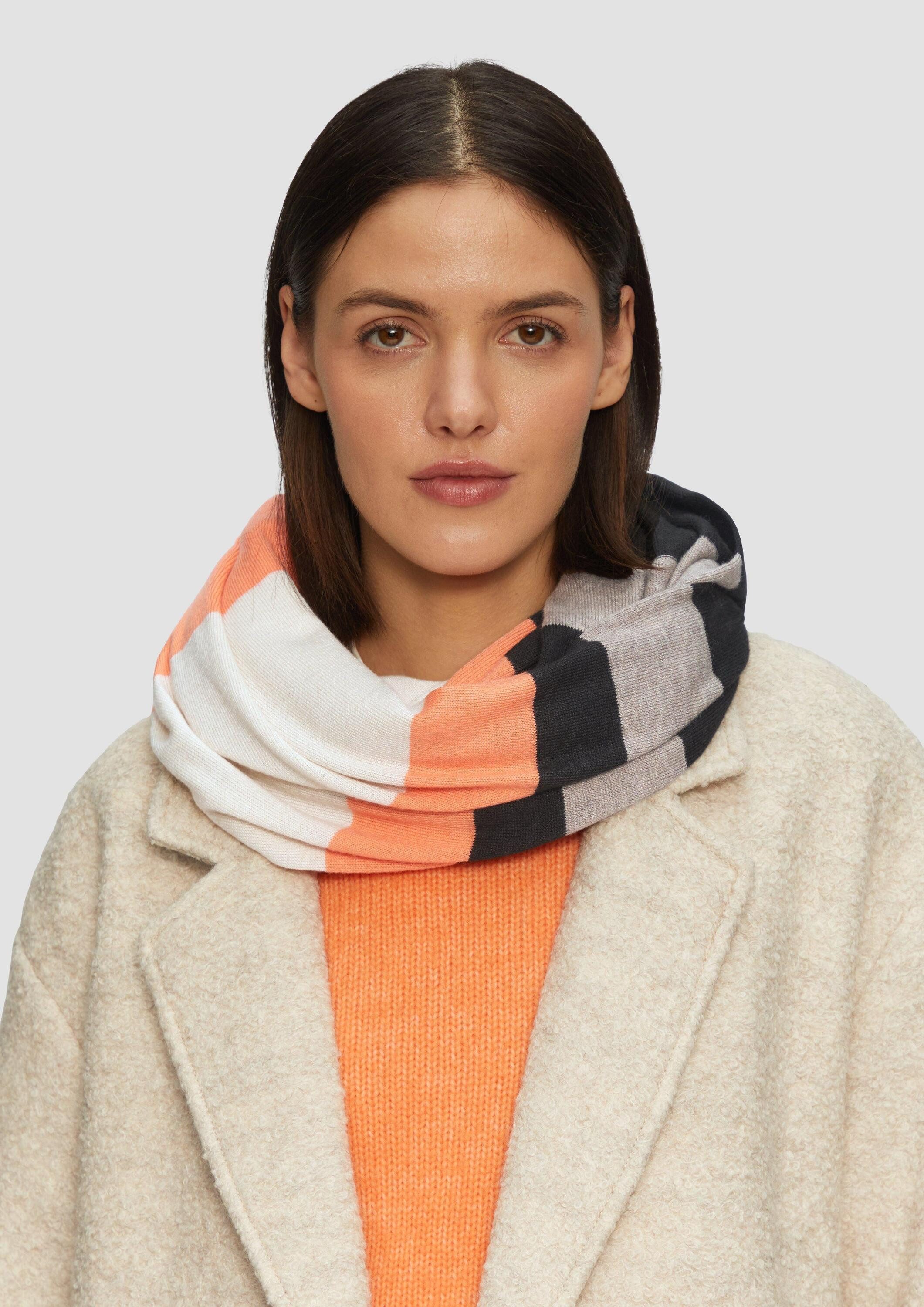 s.Oliver Loop Snood, Gestreifter Loop-Schal aus Wollmix günstig online kaufen