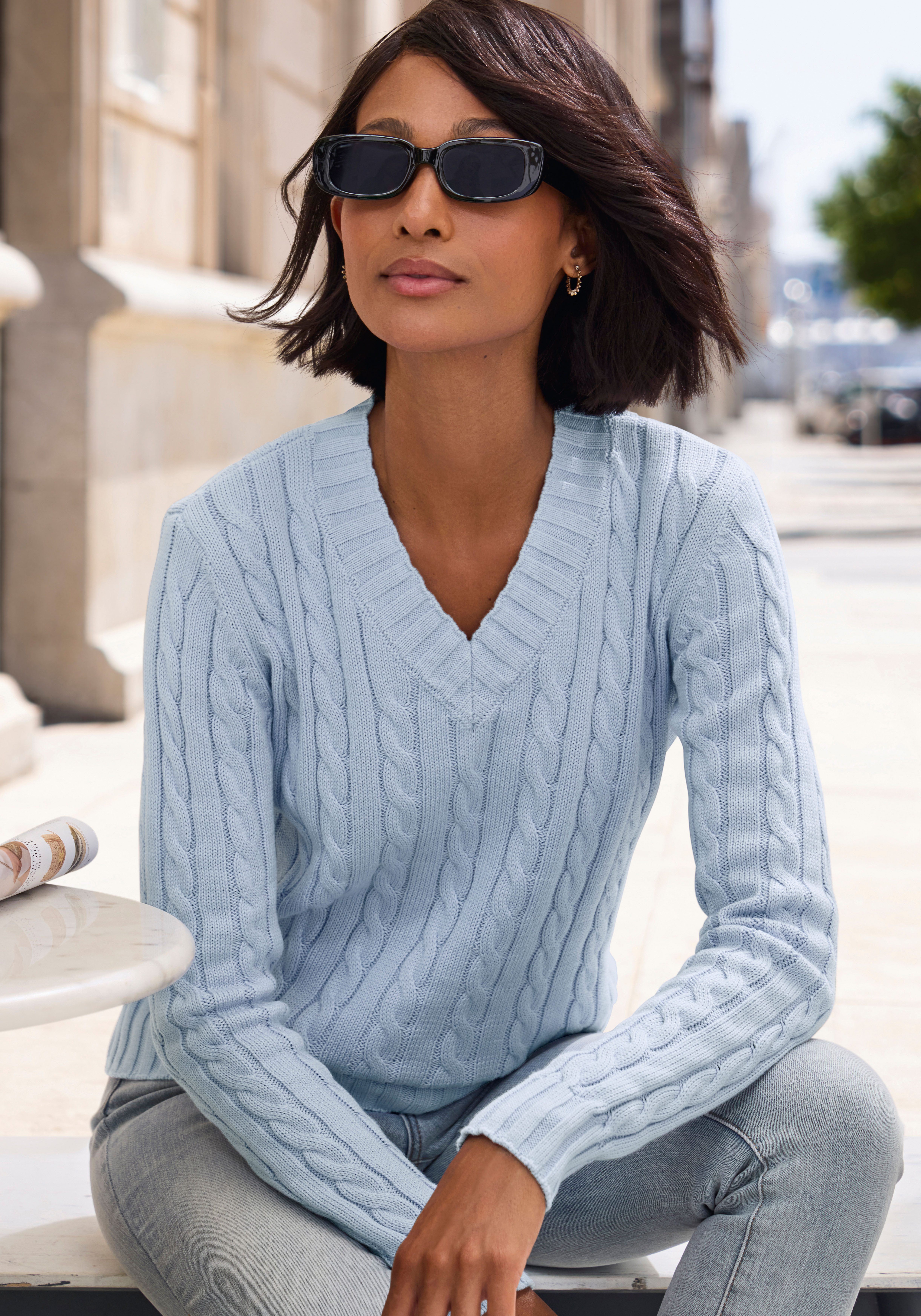 LASCANA V-Ausschnitt-Pullover mit Zopfstrickmuster