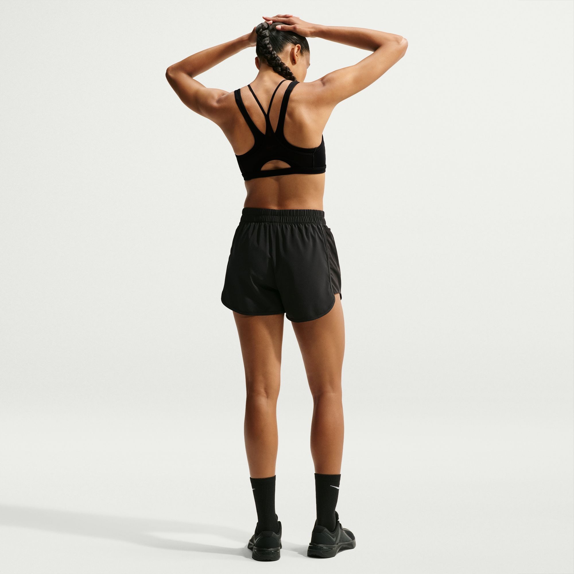 Nike Sport-BH Nike One Women's Medium-Support Sports Bra mit mittlerem Halt, für Fitness und sportliche Aktivitäten – Bild 5 von 5