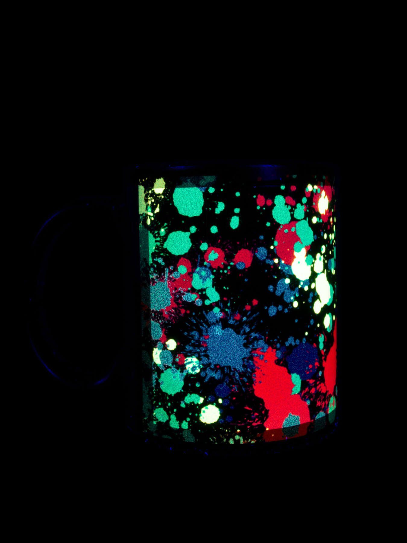 PSYWORK Tasse Fluo Cup Neon Motiv UV-aktiv, Tasse Keramik, Spots", "Color unter leuchtet Schwarzlicht
