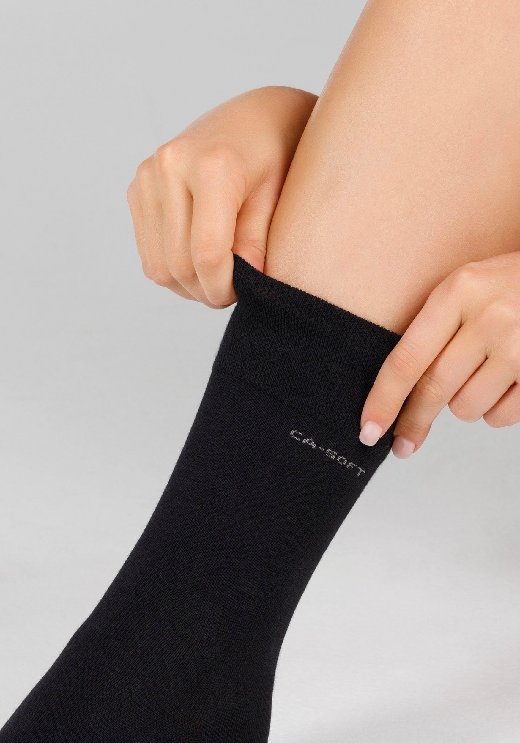 4-Paar) Zehenbereich Fersen- schwarz Mit (Packung, Socken verstärktem und Camano