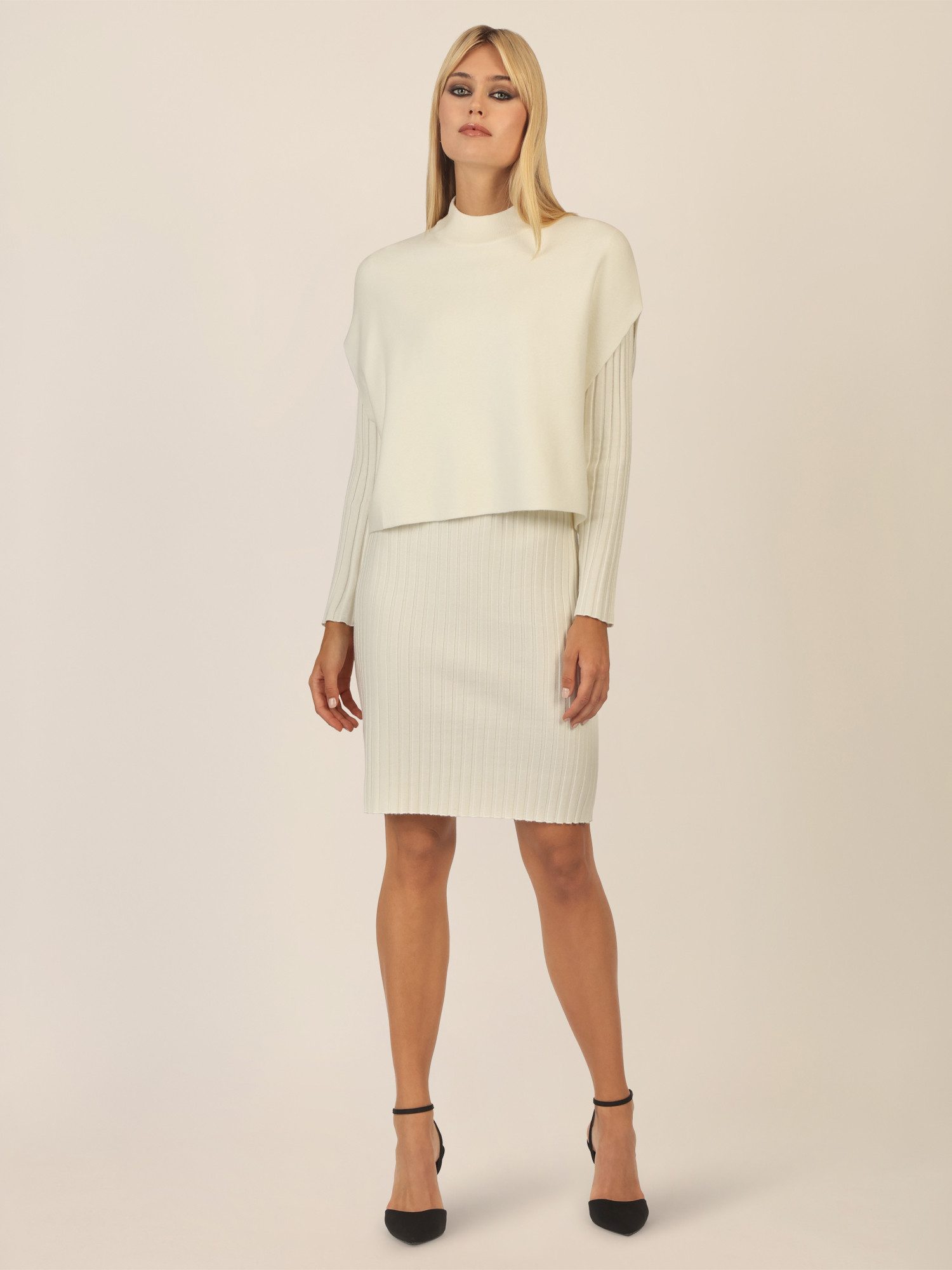 Apart Strickkleid aus Rippenstrickkleid und ärmellosem günstig online kaufen