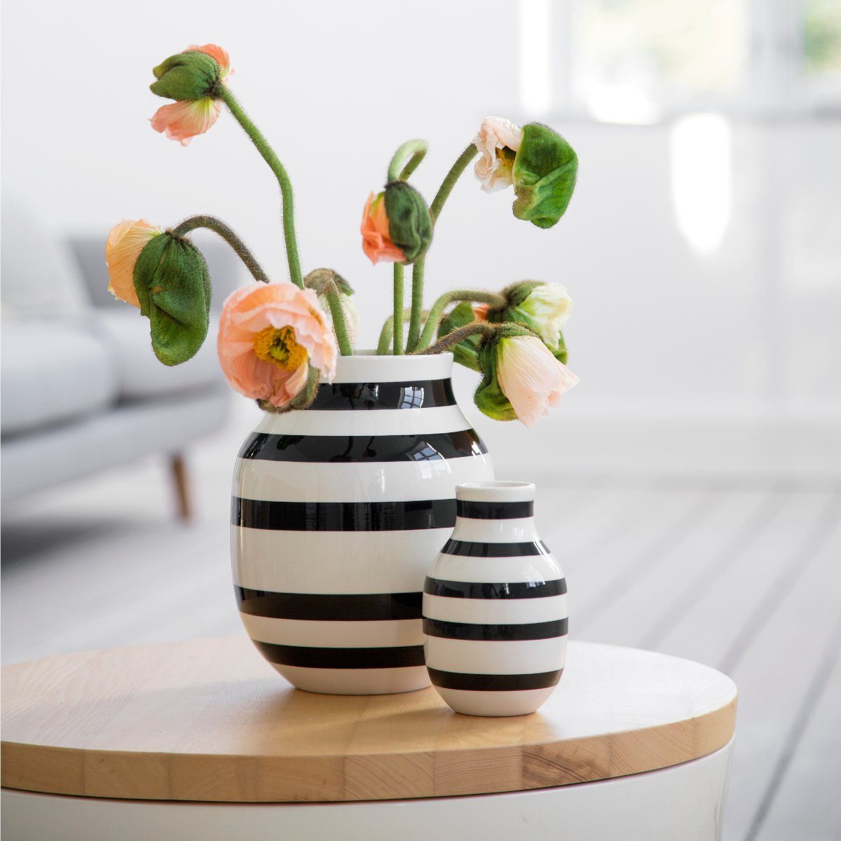M Omaggio schwarz-weiß Tischvase Vase Kähler