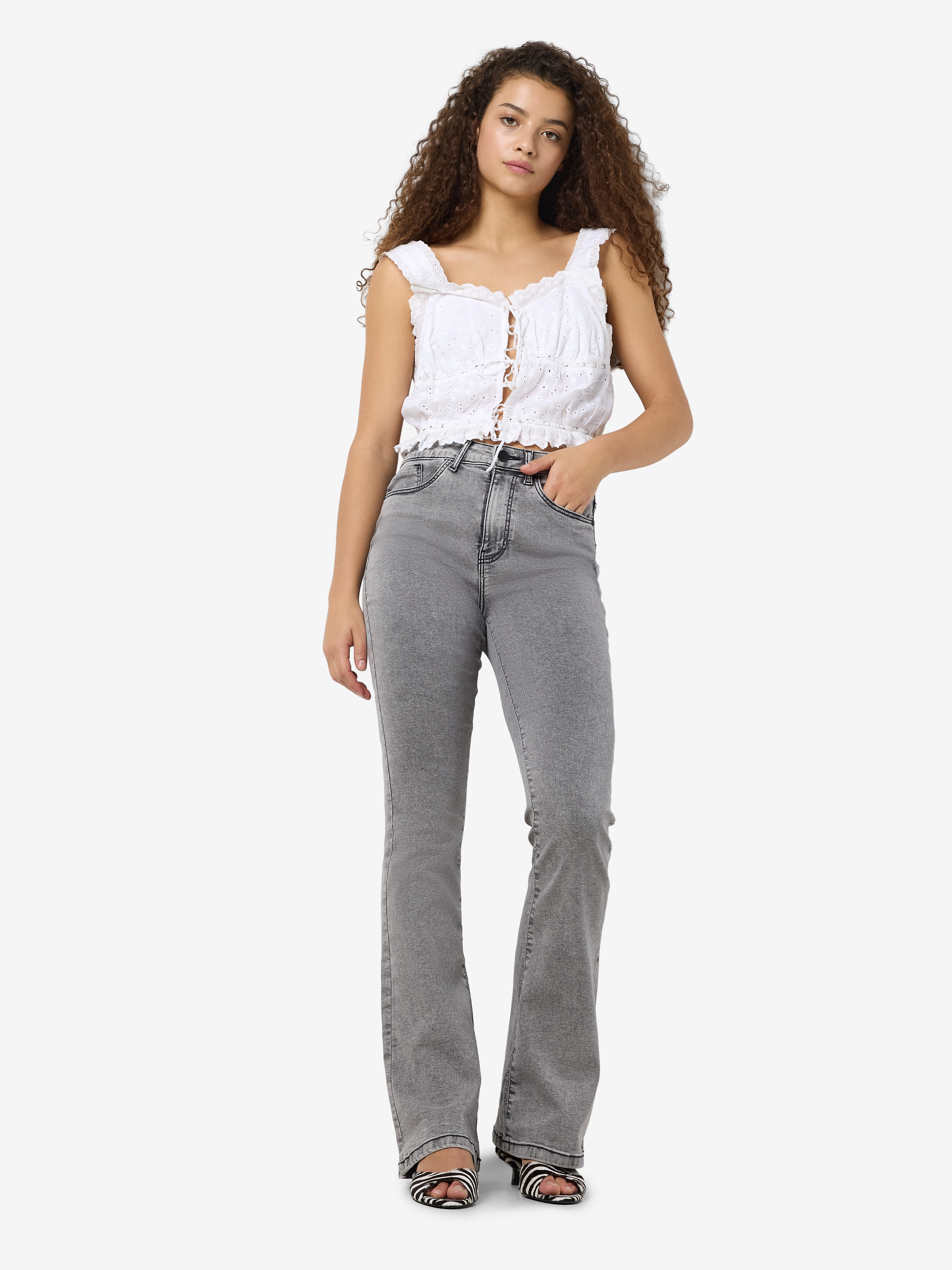 Noisy may Bootcut-Jeans NMSALLIE HW SKINNY JEAN VI545LG FWD NOOS