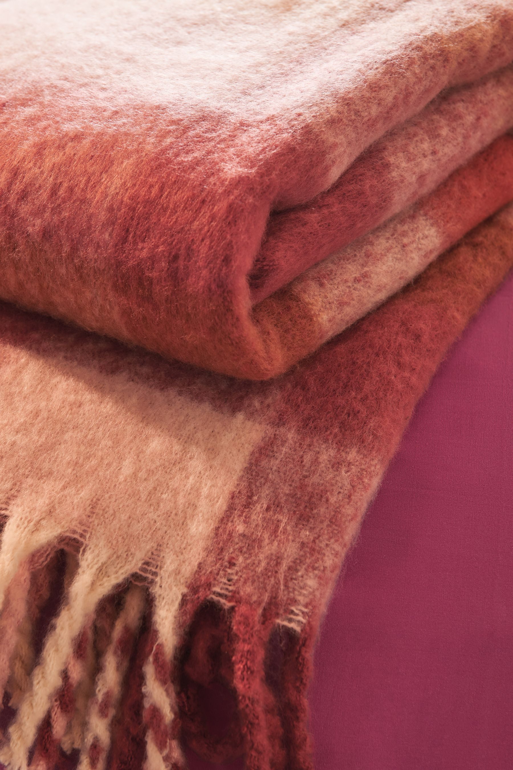 Next Tagesdecke Kuscheldecke mit Karomuster