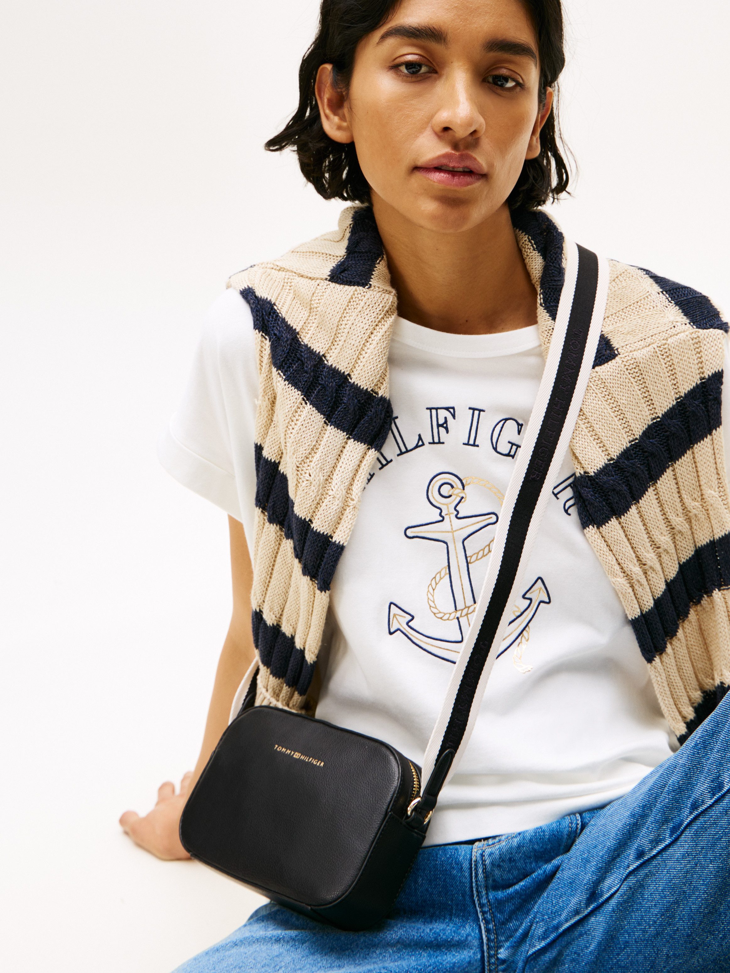 Tommy Hilfiger Umhängetasche TH LOGOTAPE CAMERA günstig online kaufen