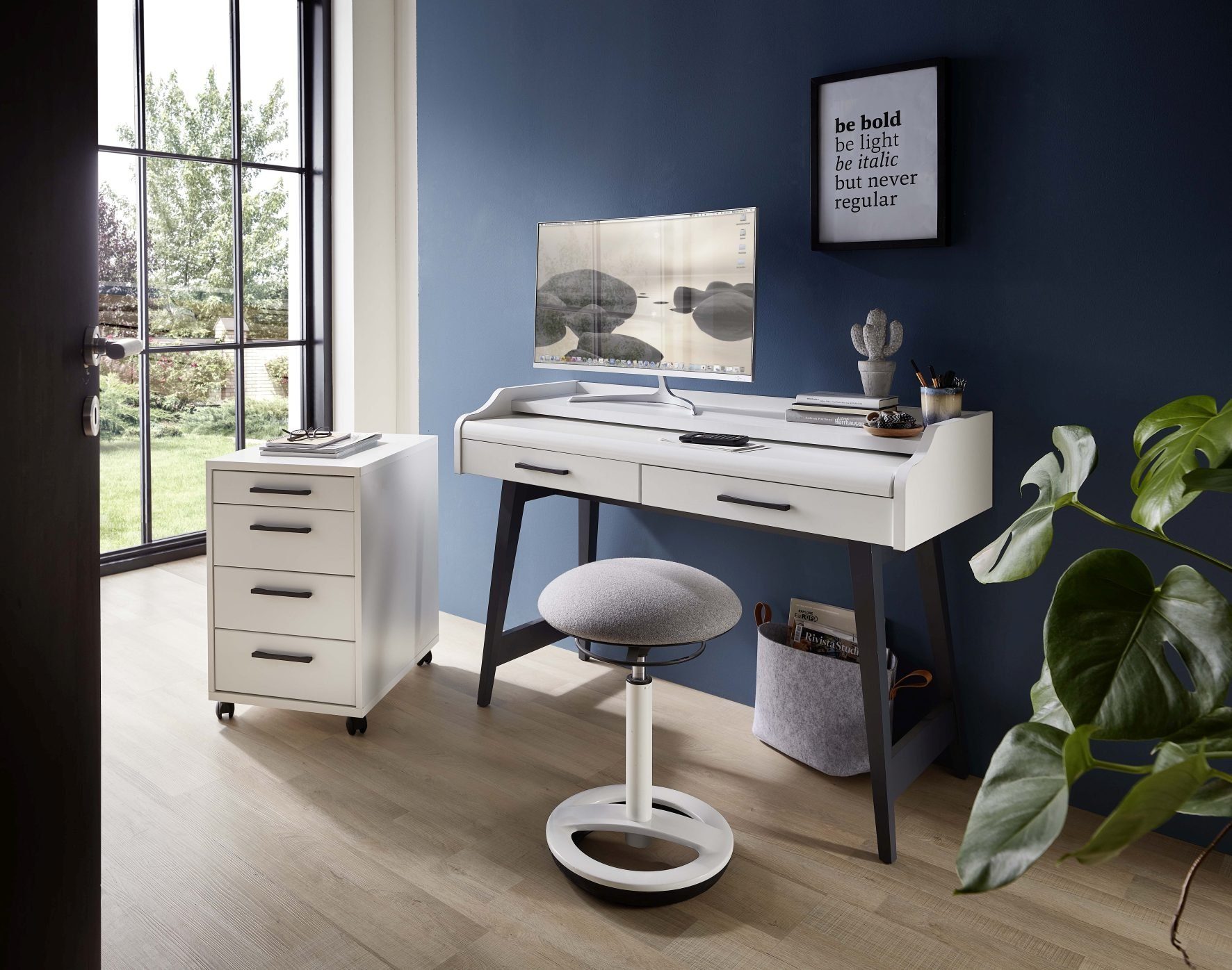 Innostyle Schreibtisch 120 x 84 x 50 cm (B/H/T)