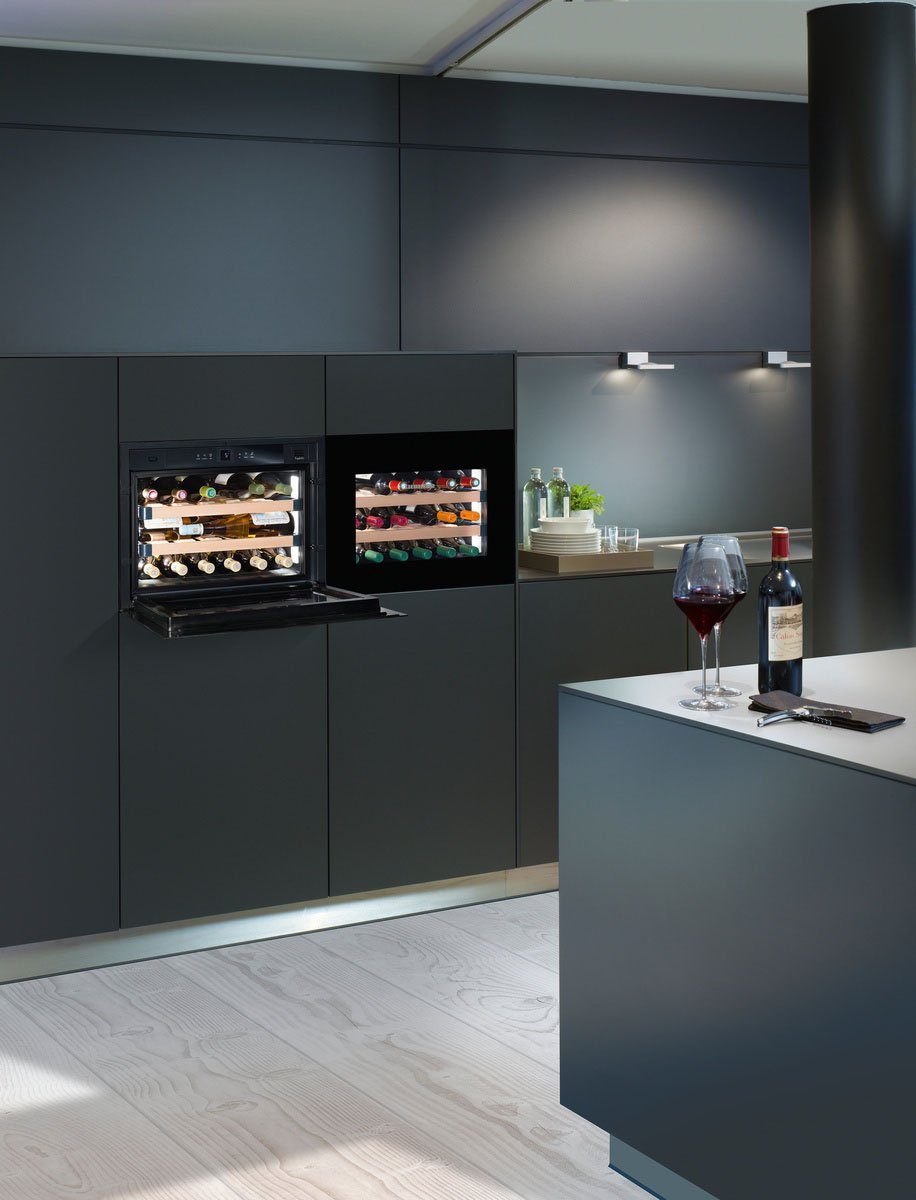 Liebherr Einbauweinkühlschrank WKEgb 582 GrandCru, Aktivkohlefilter, für Kindersicherung á 18 0,75l,FreshAir Standardflaschen