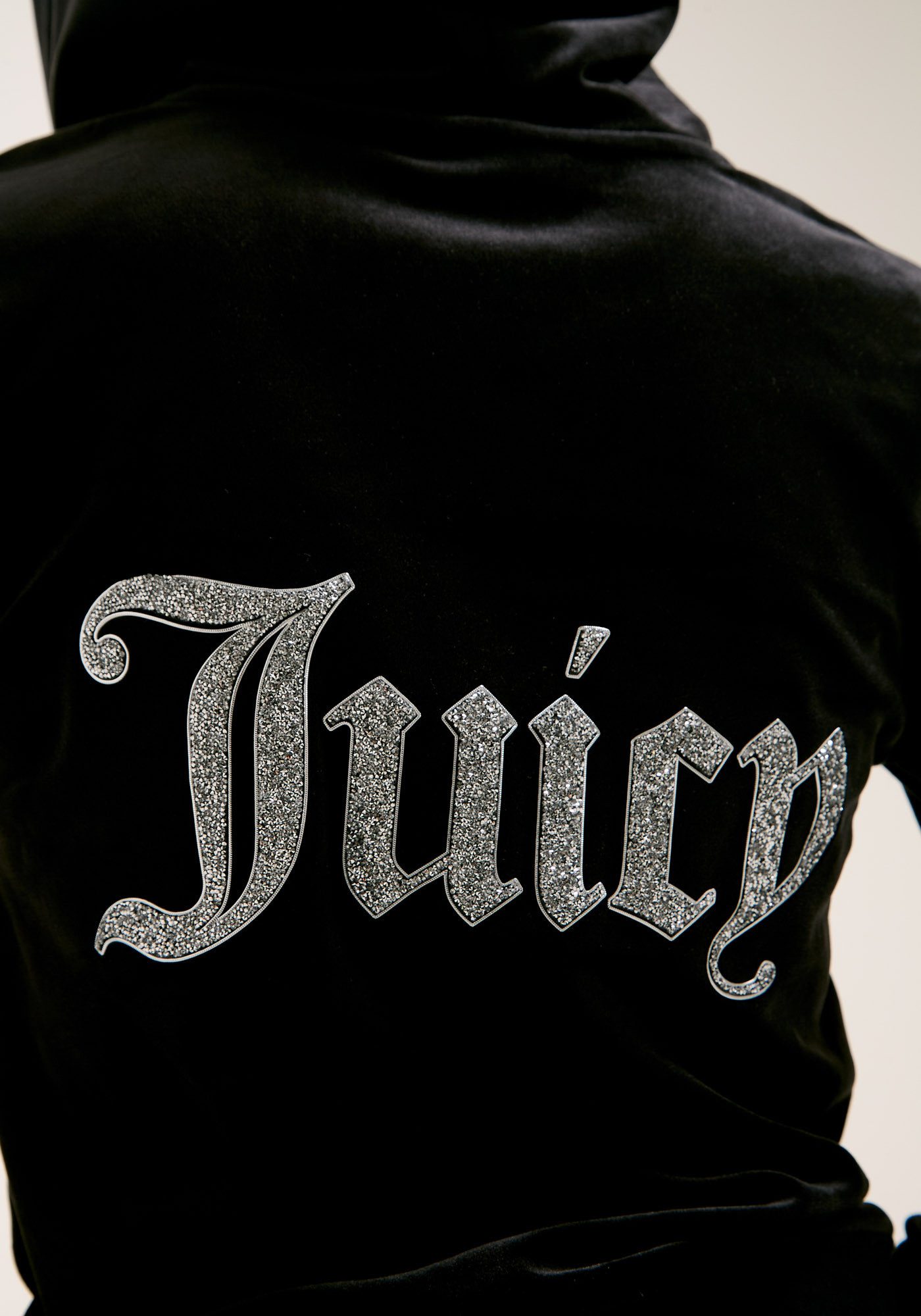 Juicy Couture Kapuzennickijacke ROBERTSON CAVIAR HOODIE _ Damen Trainingsjacke Damen, Sweatjacke mit Kapuze, Velour, mit Glitzer, Sale