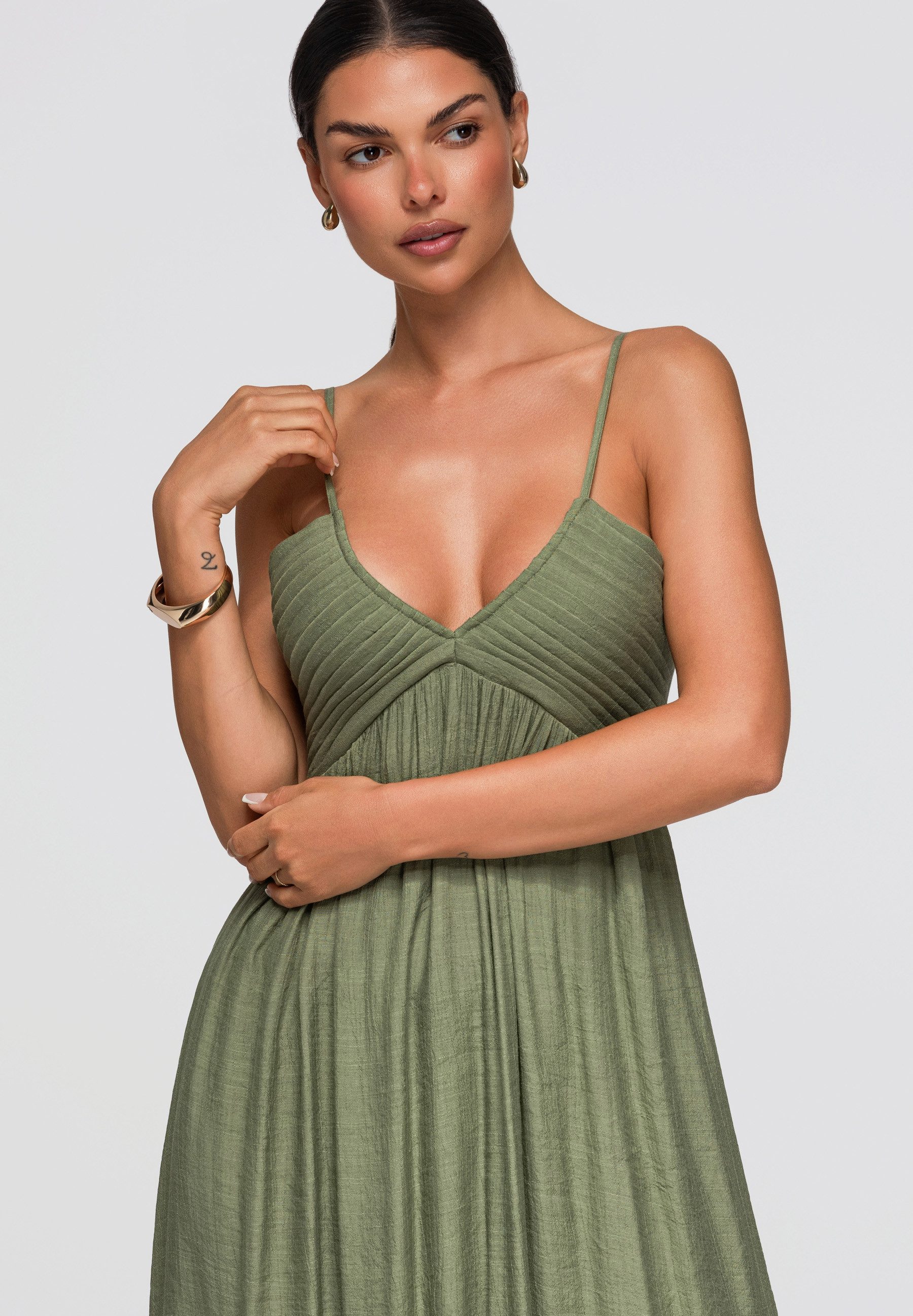 OMBRE Maxikleid Damen Maxikleid mit V-Ausschnitt und verstellbaren Trägern Grün M (kein Set, 1-tlg)