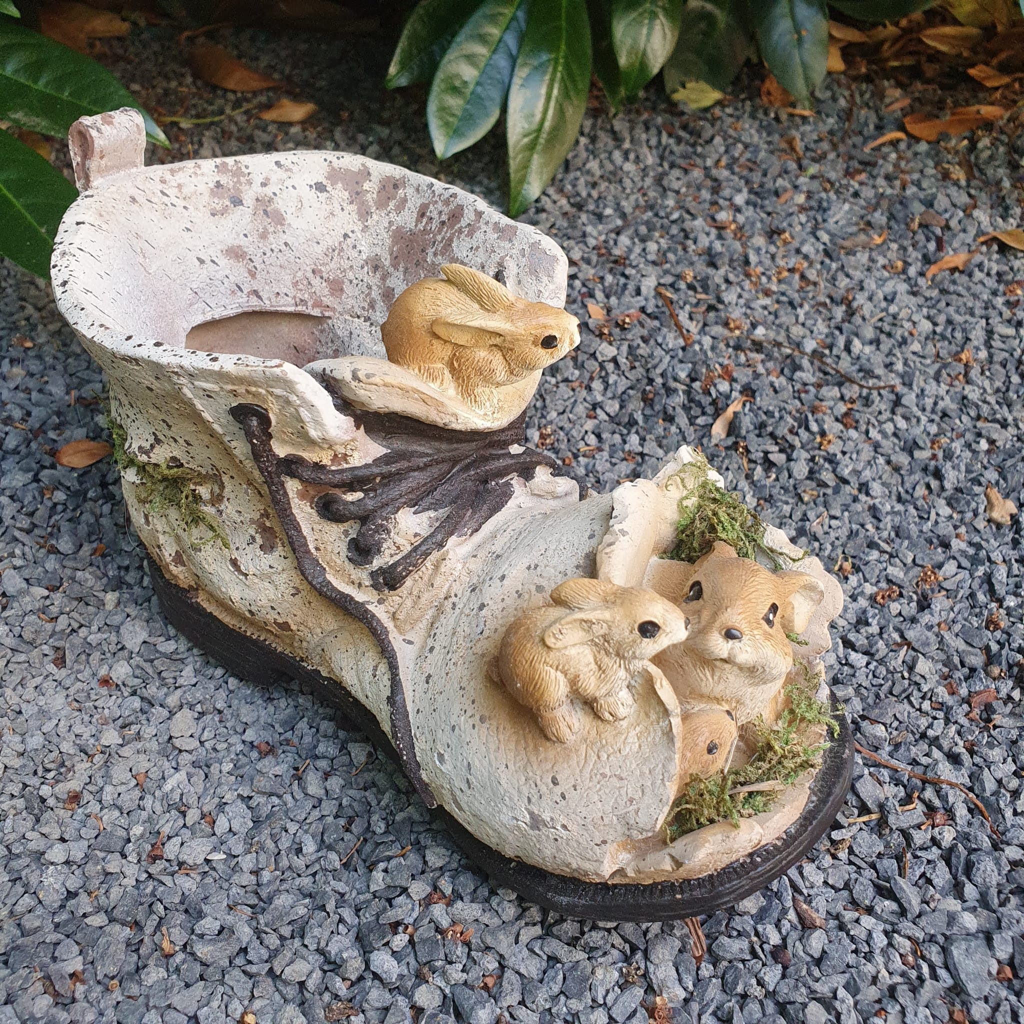 Aspinaworld Gartenfigur Pflanzschuh mit Hasenfamilie zum günstig online kaufen