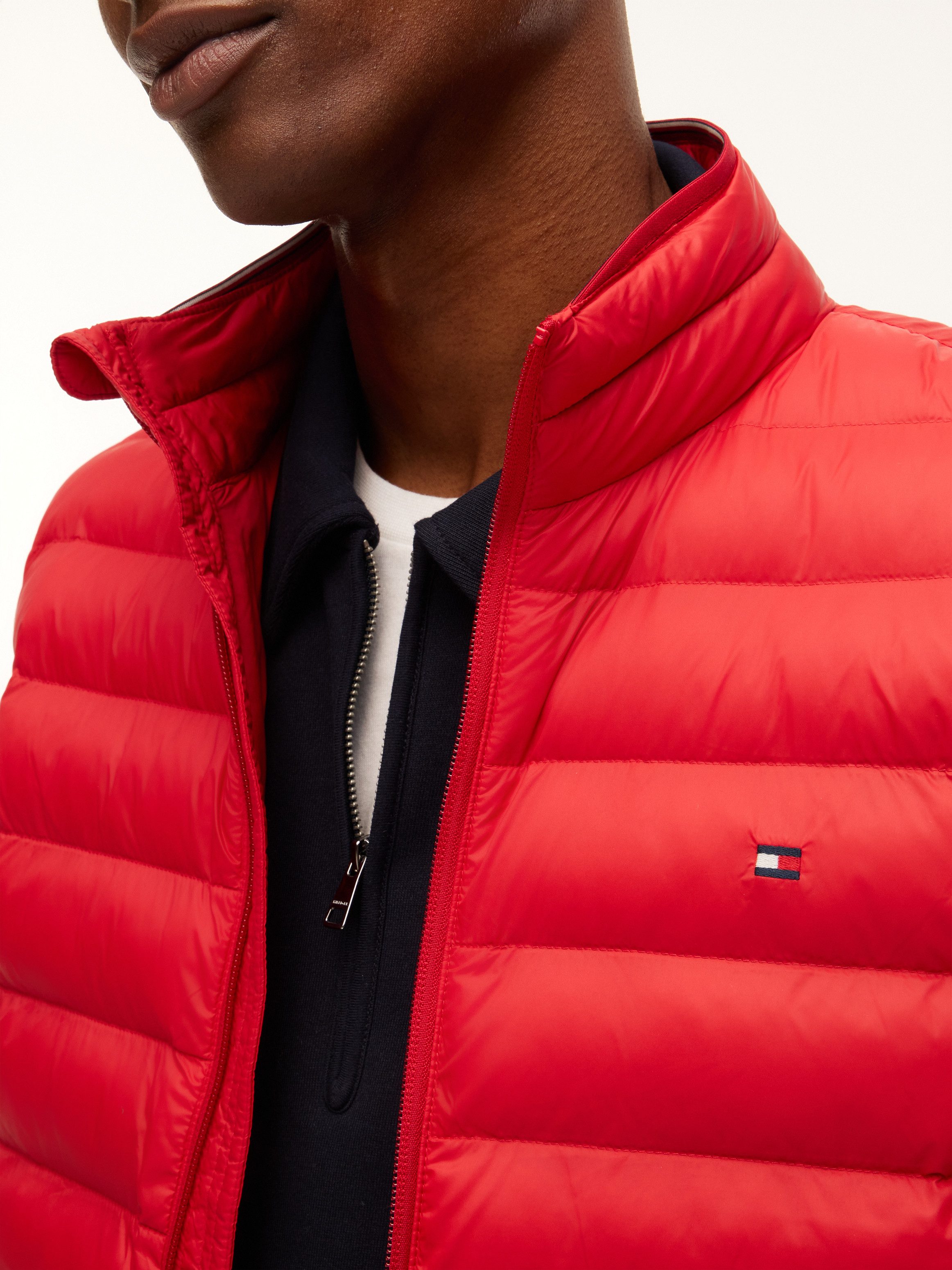 Tommy Hilfiger Steppweste PACKABLE RECYCLED VEST mit Logostickerei