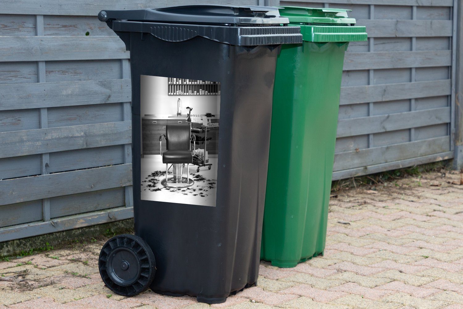 Ein abgeschnittenem (1 Mülltonne, St), MuchoWow Friseurstuhl Container, - weiß mit leerer und Sticker, Abfalbehälter Haar Mülleimer-aufkleber, Wandsticker schwarz