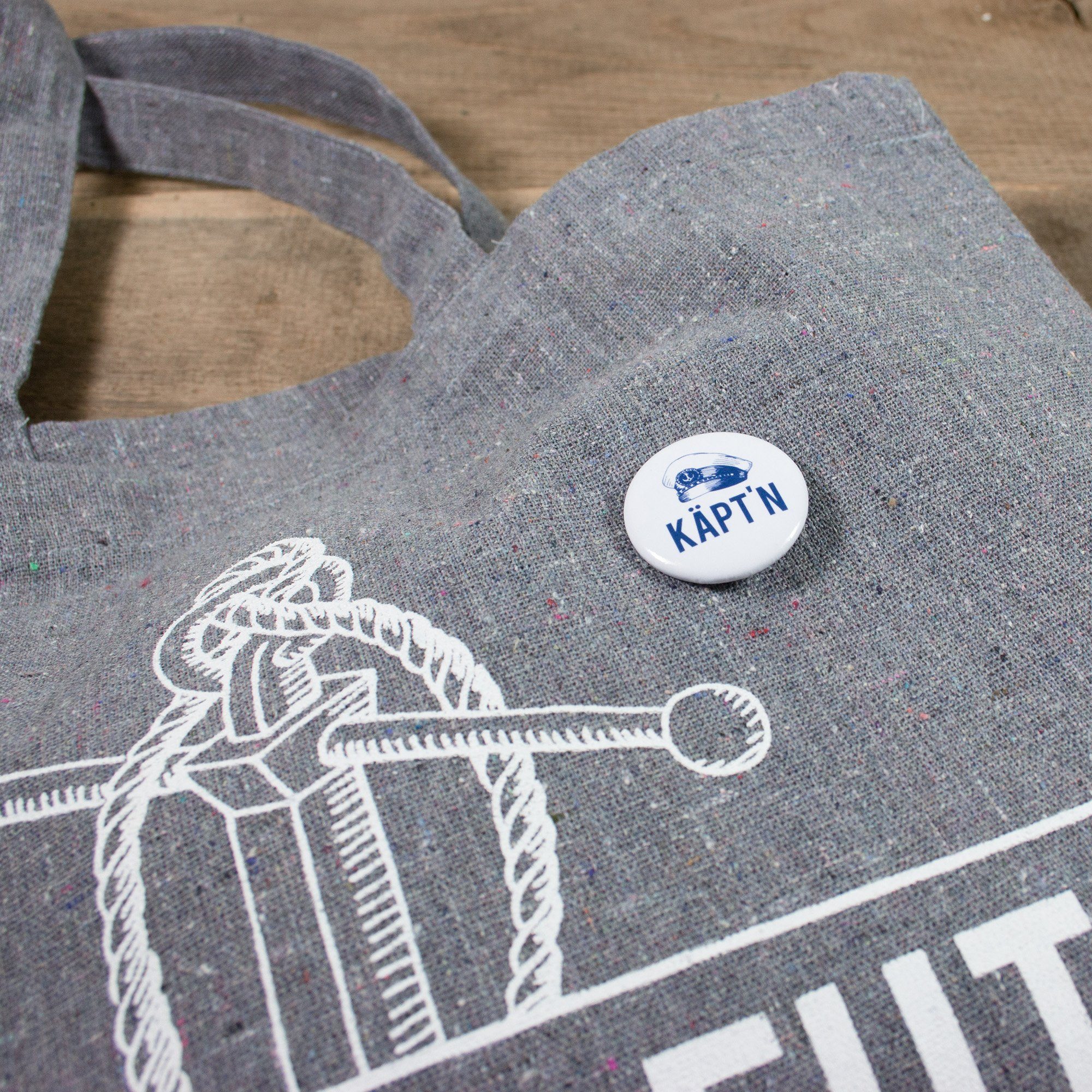 Bow & Hummingbird Button Button Käpt´n