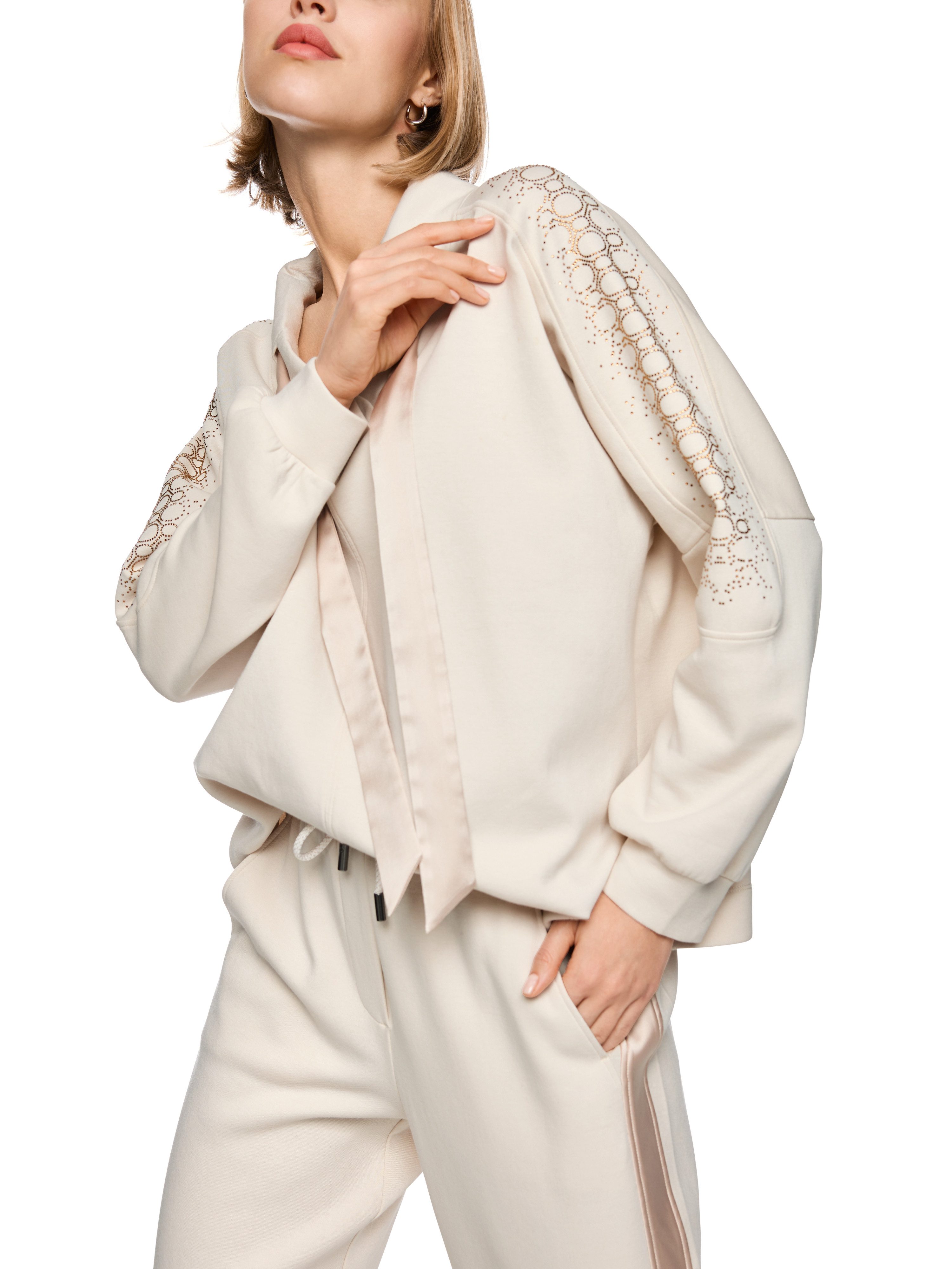 Marc Cain Sweatshirt Golden Hour Premium Damenmode oversize, mit Hotfix-Steinen