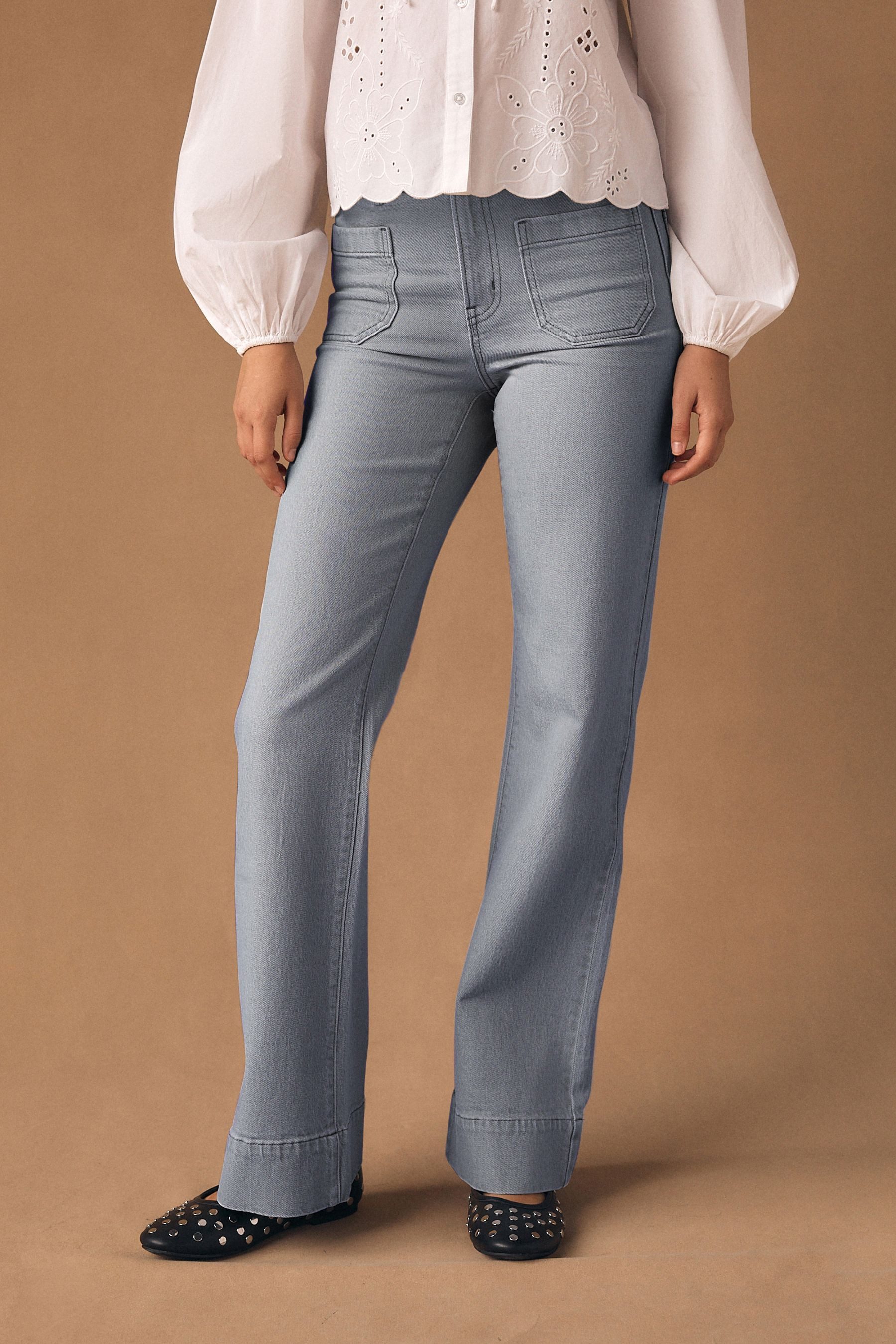 Next Weite Jeans Weit geschnittene Jeans mit aufgesetzter Tasche (1-tlg)