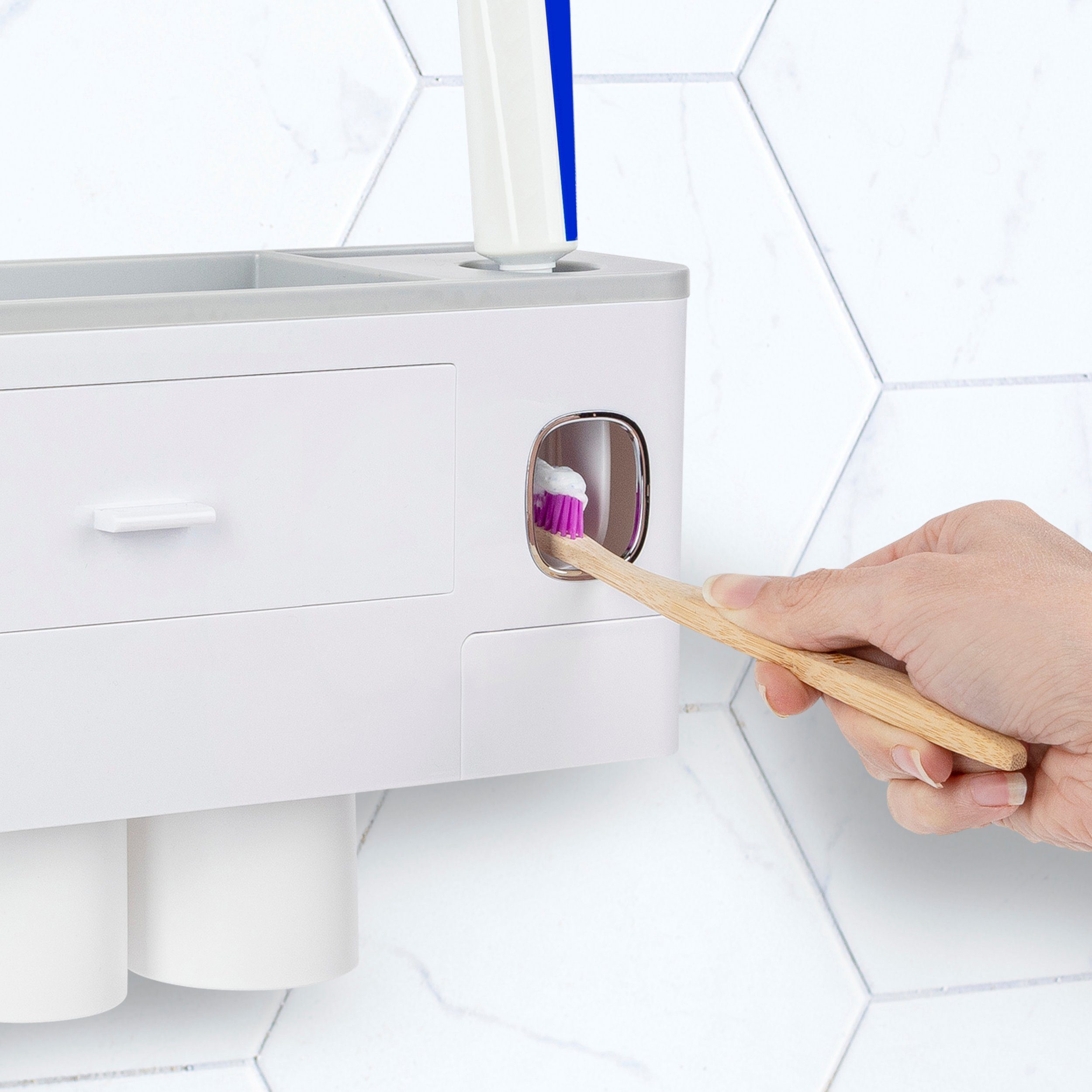 ONVAYA Zahnbürste Zahnbürstenhalter mit automatischem Zahnpastaspender, Set