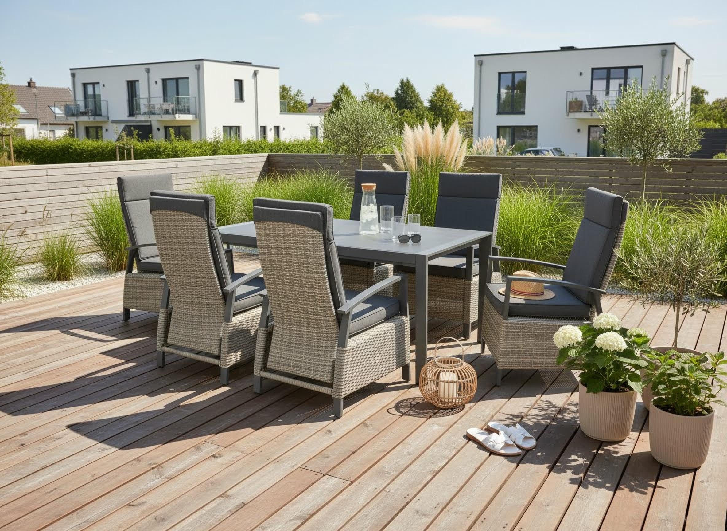 KONIFERA Garten-Essgruppe Menton, (Set, 13-tlg., 6x Stuhl, 6x Auflage, 1x AZ-Tisch), bestehend aus 6 Sesseln mit 6 Sitzauflagen und 1 Tisch
