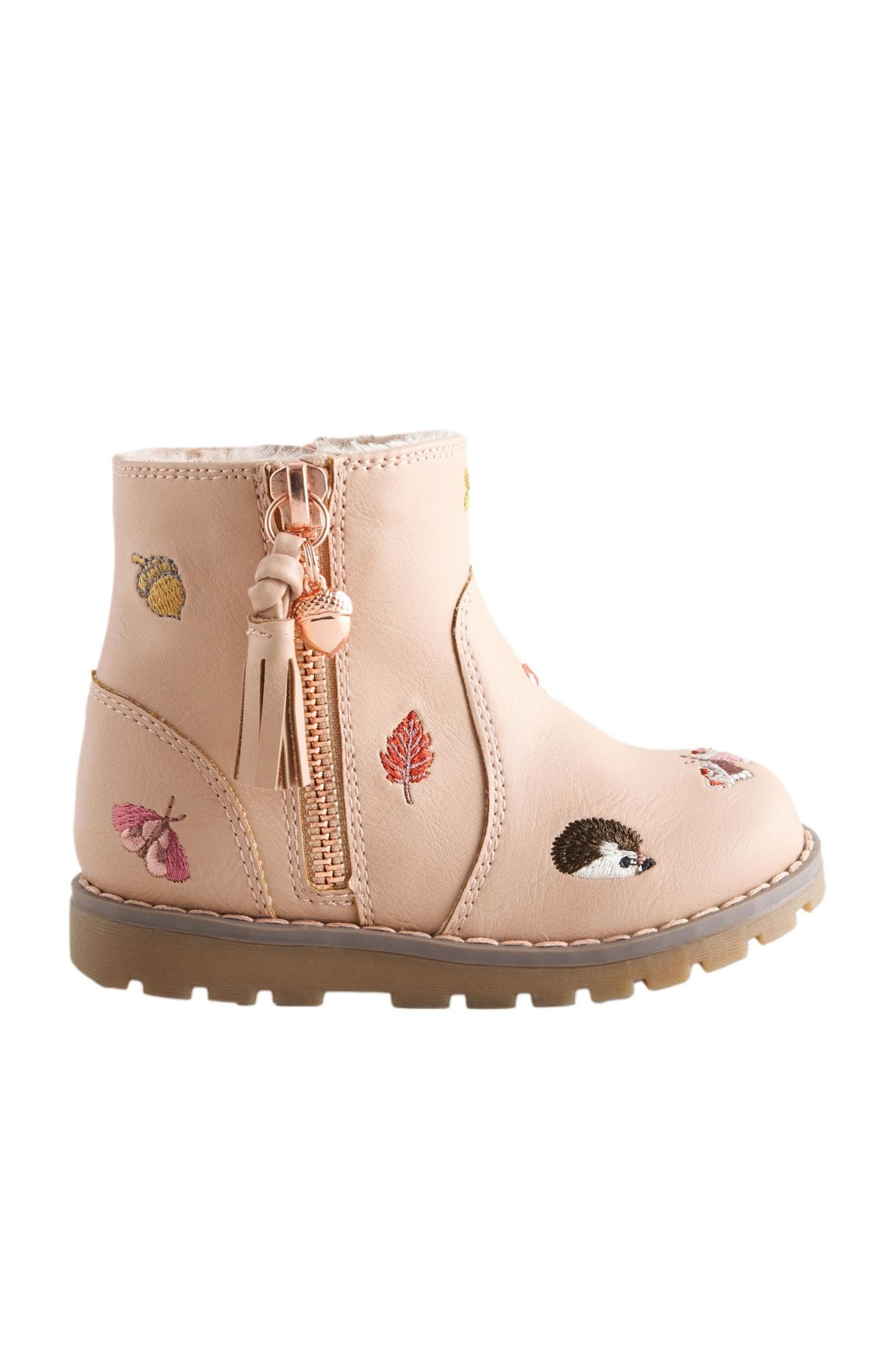 Next Chelseastiefel mit Quaste, weite Passform Stiefelette