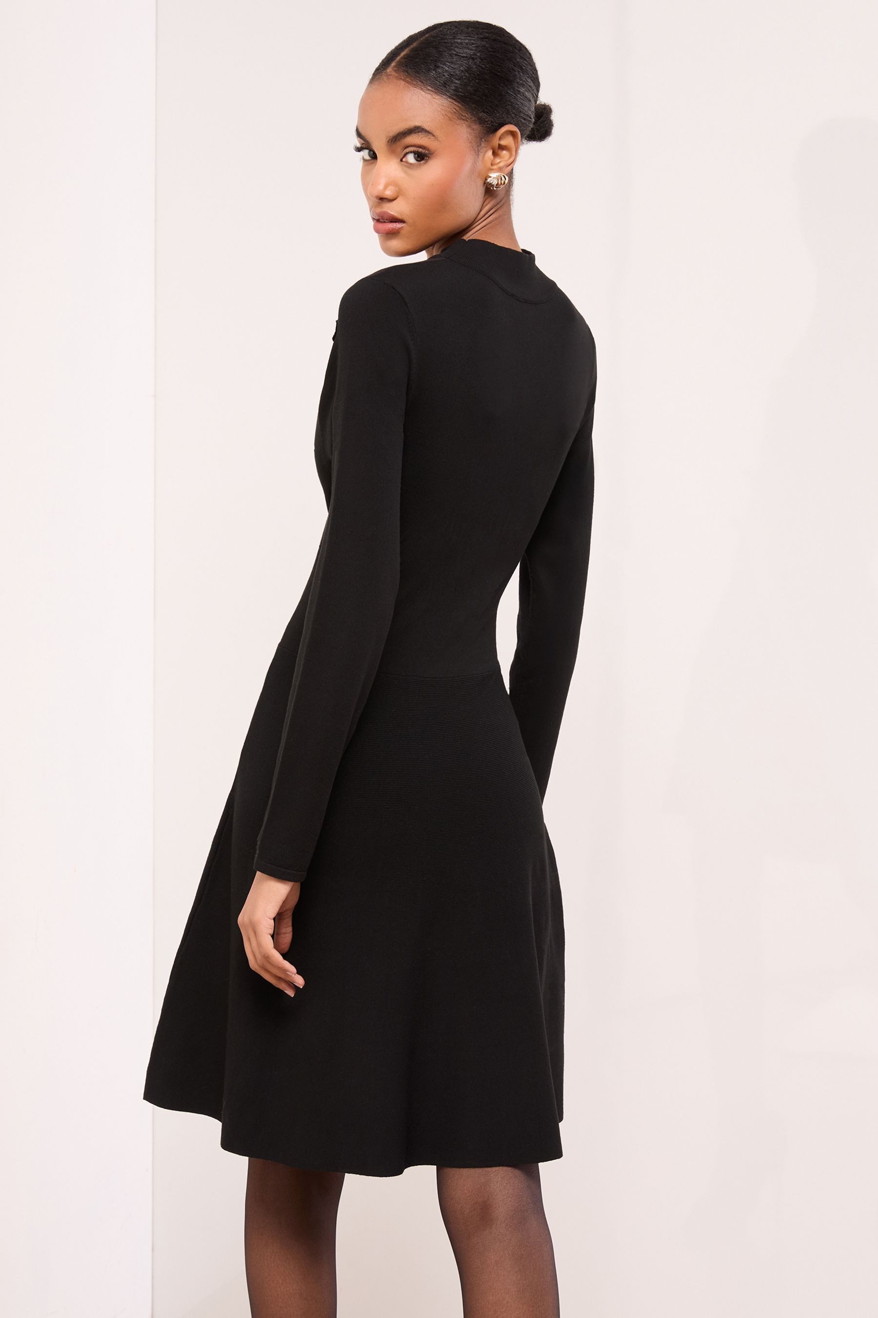 LIPSY Minikleid Lipsy Mini-Skaterkleid mit Mesh-Passe, Petite (1-tlg) günstig online kaufen