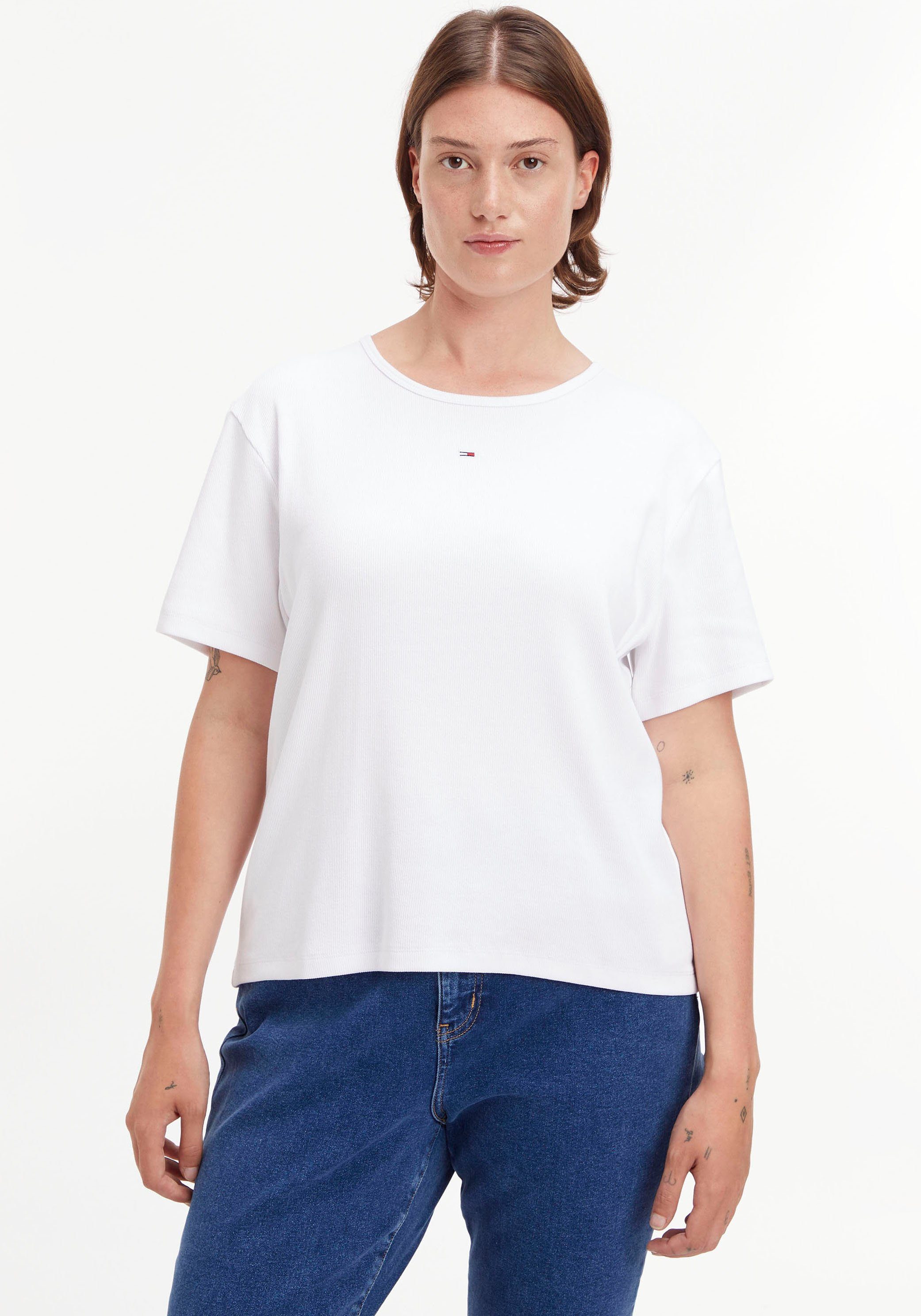 Tommy Jeans Curve Rundhalsshirt TJW CRV BBY ESSENTIAL RIB SS (1-tlg) PLUS SIZE CURVE,mit Tommy Jeans-Logostickerei