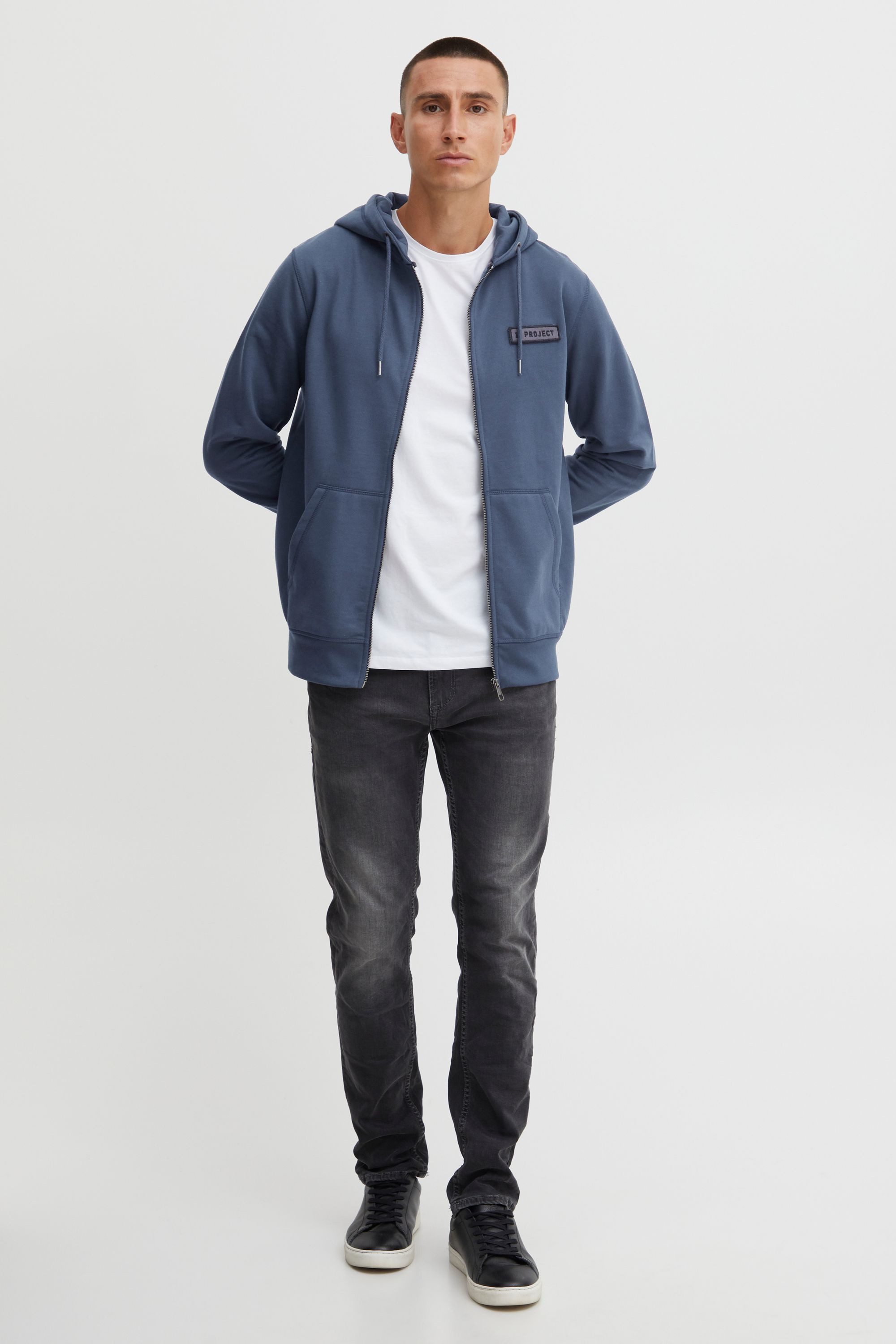 11 Project Kapuzenstrickjacke PRSidney Modischer Pullover