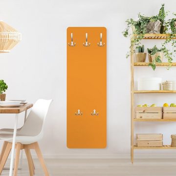 Bilderdepot24 Garderobenpaneel Design Unifarben Mango (ausgefallenes Flur Wandpaneel mit Garderobenhaken Kleiderhaken hängend), moderne Wandgarderobe - Flurgarderobe im schmalen Hakenpaneel Design