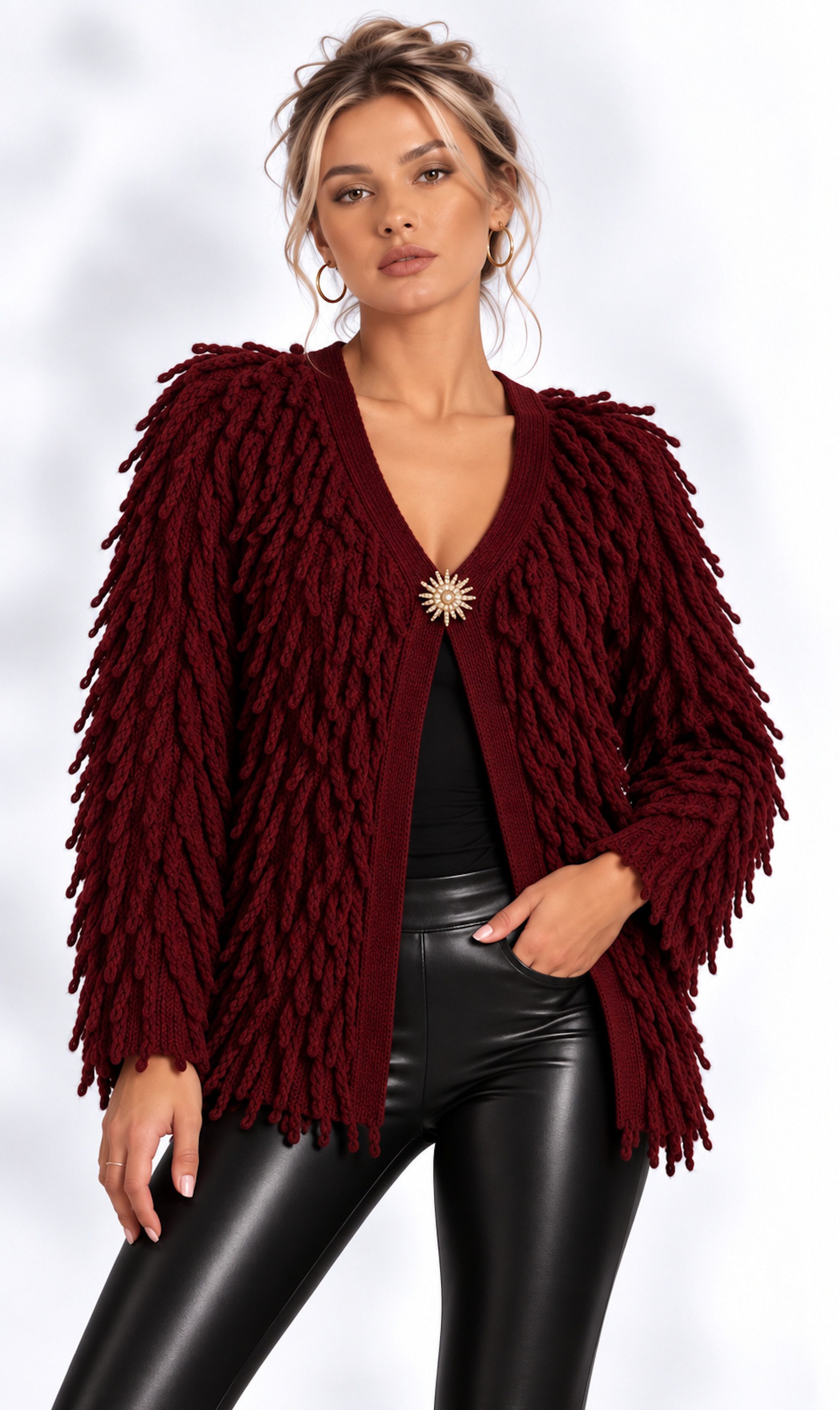 Worldclassca Cardigan WORLDCLASSCA Strickjacke Cardigan Fransen Strickpulllover mit Brosche Neue Kollektion - Stilvolle und gemütliche Strickmode für Damen