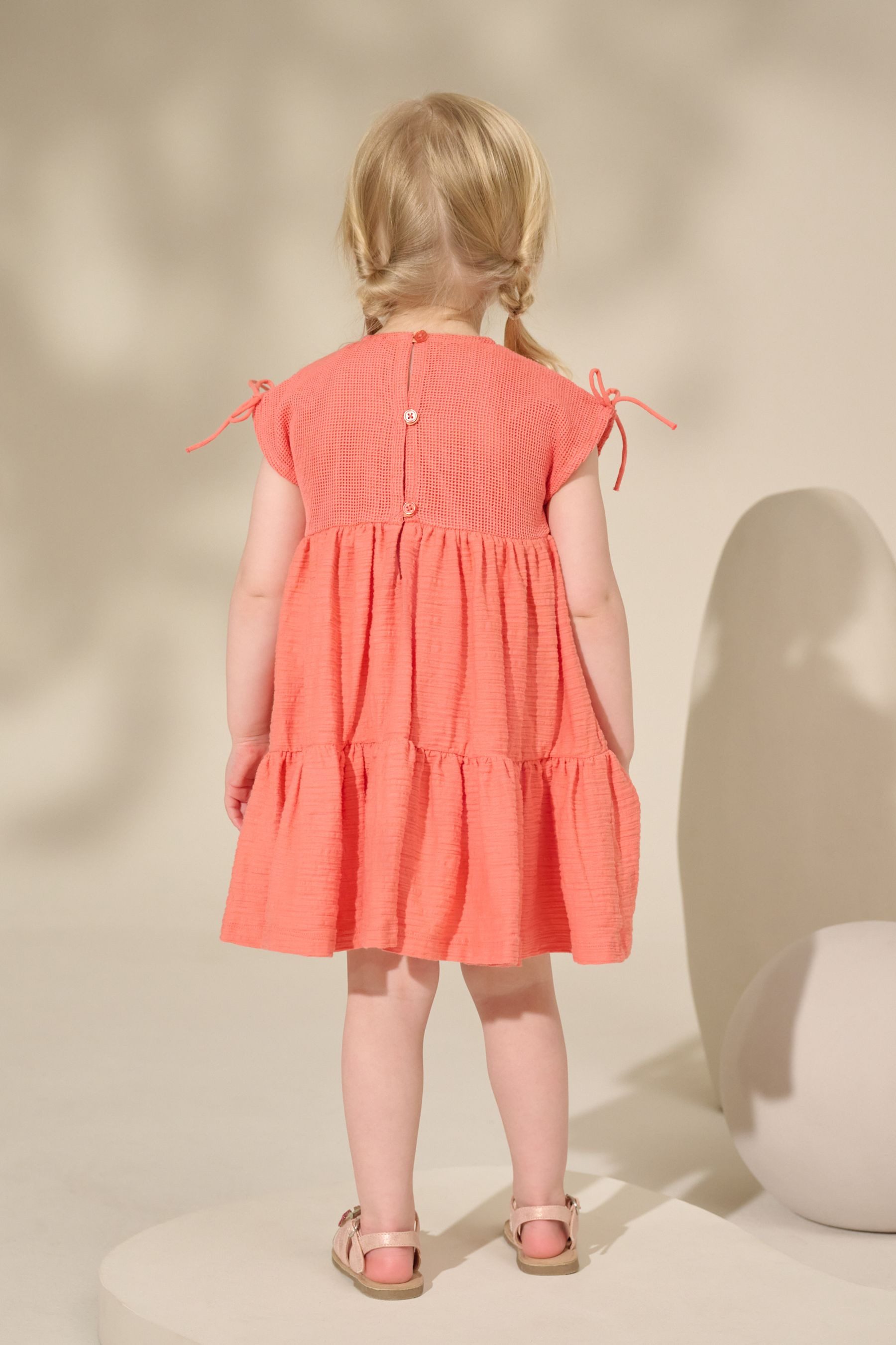 Next Sommerkleid Ärmelloses Spitzenkleid (1-tlg)