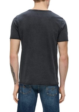 QS Kurzarmshirt T-Shirt im Garment Dye Logo, Garment Dye