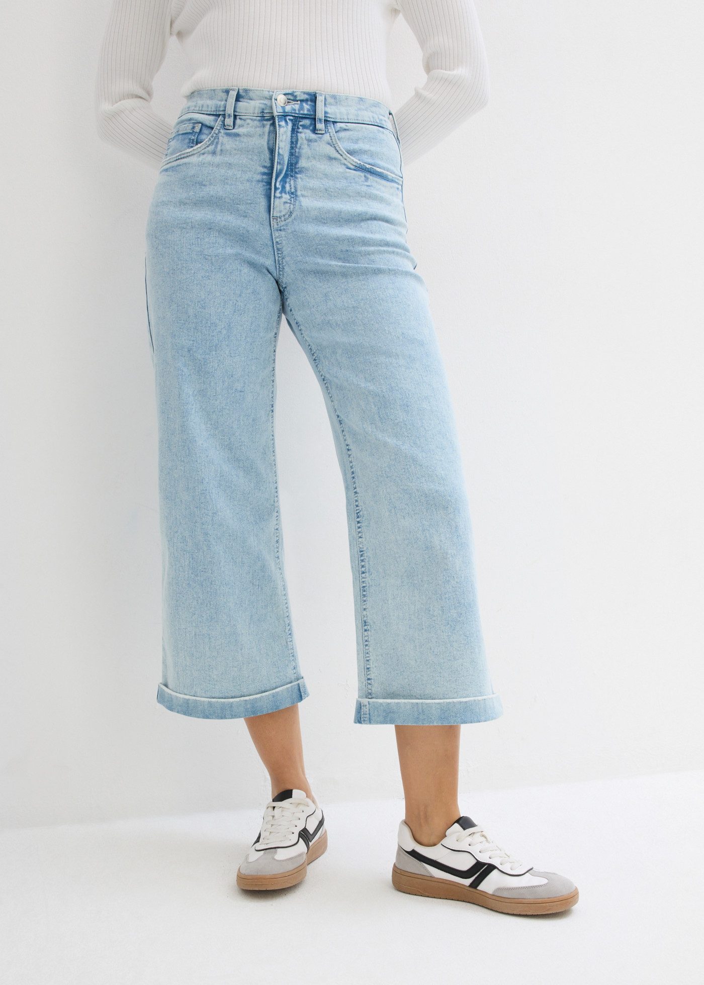 bonprix 7/8-Jeans verkürztes 7/8-Design, weites Bein, Loose Fit, mit Elasthan-Anteil