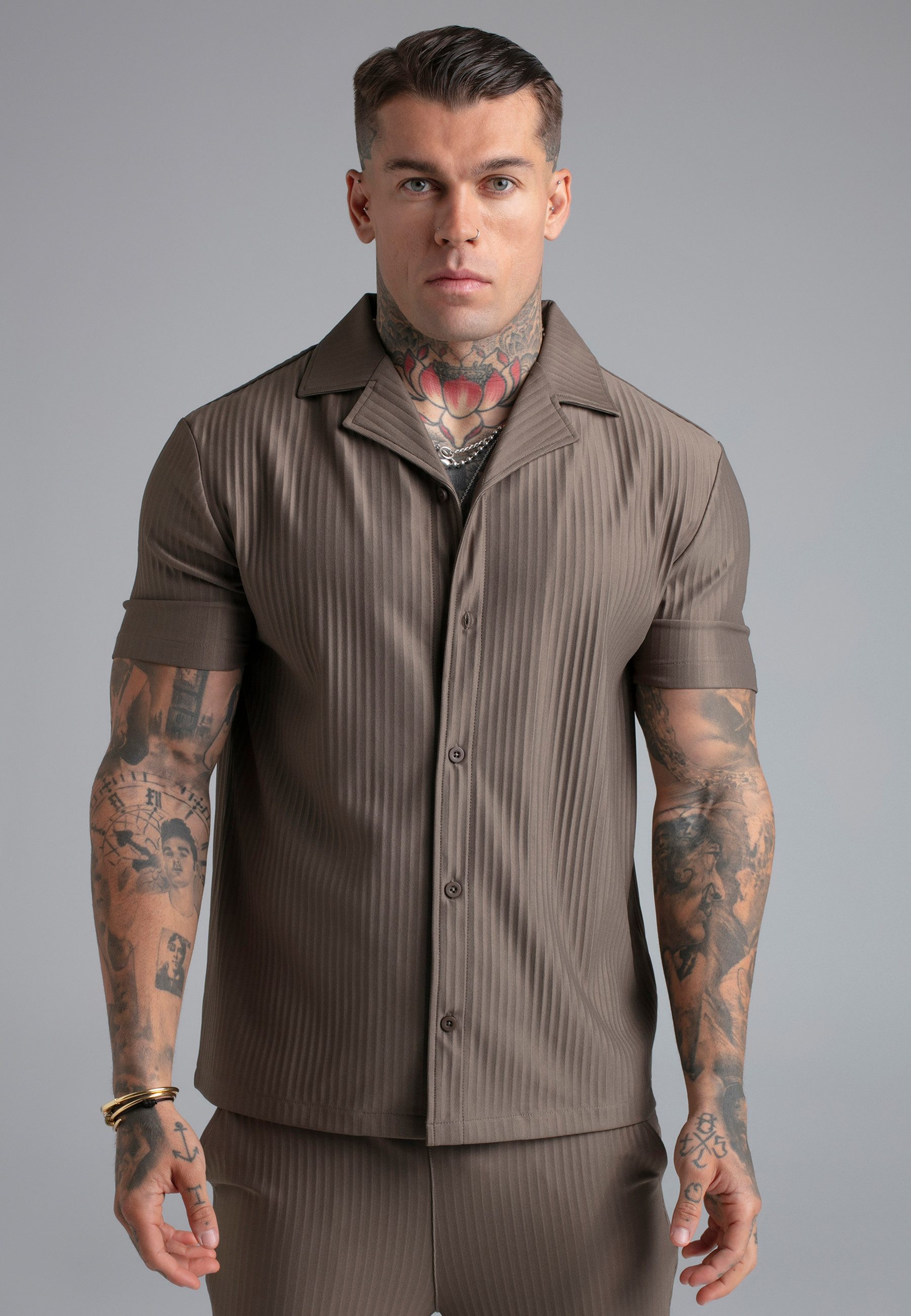 Siksilk Kurzarmhemd SikSilk Herren Braun Plisse Shirt