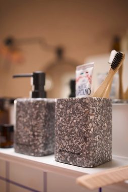 TOM TAILOR HOME Badaccessoire-Set Badezimmer Zahnbürstenhalter Mosaik, 2x Zahnputzbecher, Polyresin, Farbenspiel aus Schwarz-Weiß, Glatte Oberfläche