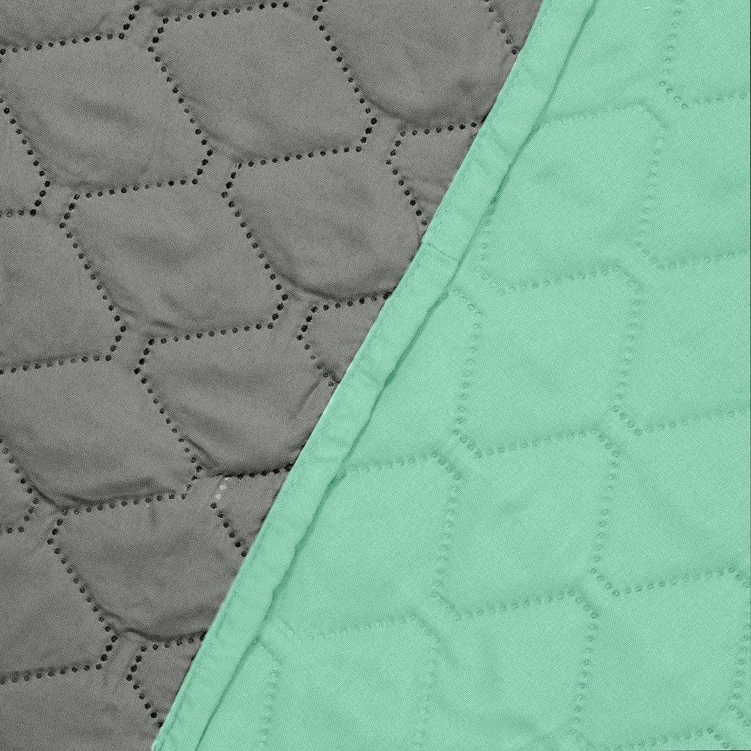 DecoKing Tagesdecke Bettüberwurf mit Uni Wendedesign leichte Allzweckdecke Wohndecke, Wendedesign, Zweifarbig, Steppung – Bild 4 von 4