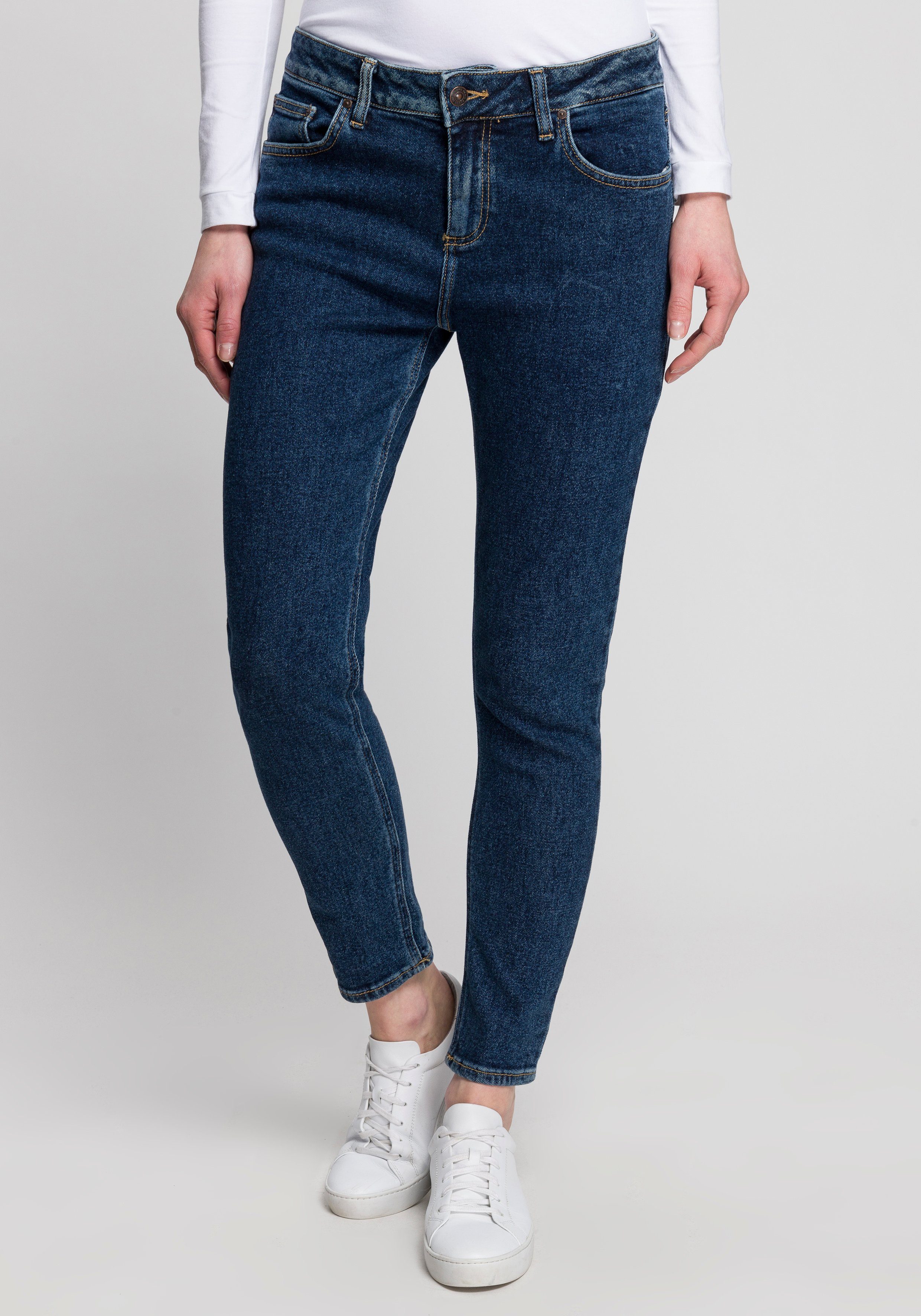 LTB Boyfriend-Jeans »MIKA« mit schmalem Beinverlauf in lässigem Fit online  kaufen | OTTO
