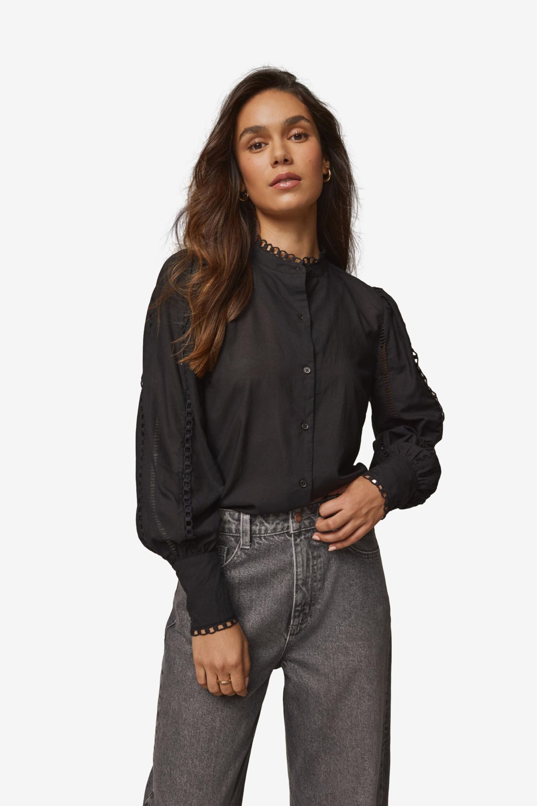 Langarmbluse Laura Ashley Bluse mit Spitzenbesatz