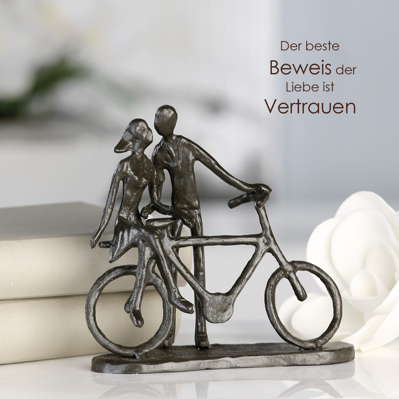 GILDE Skulptur PAIR ON BIKE Skulptur - braun - Eisen - H. 15cm x B. 15cm - Figur (1 Stück), Metallfigur Dekoskulptur - Fahrradmotiv Paarmotiv Figur