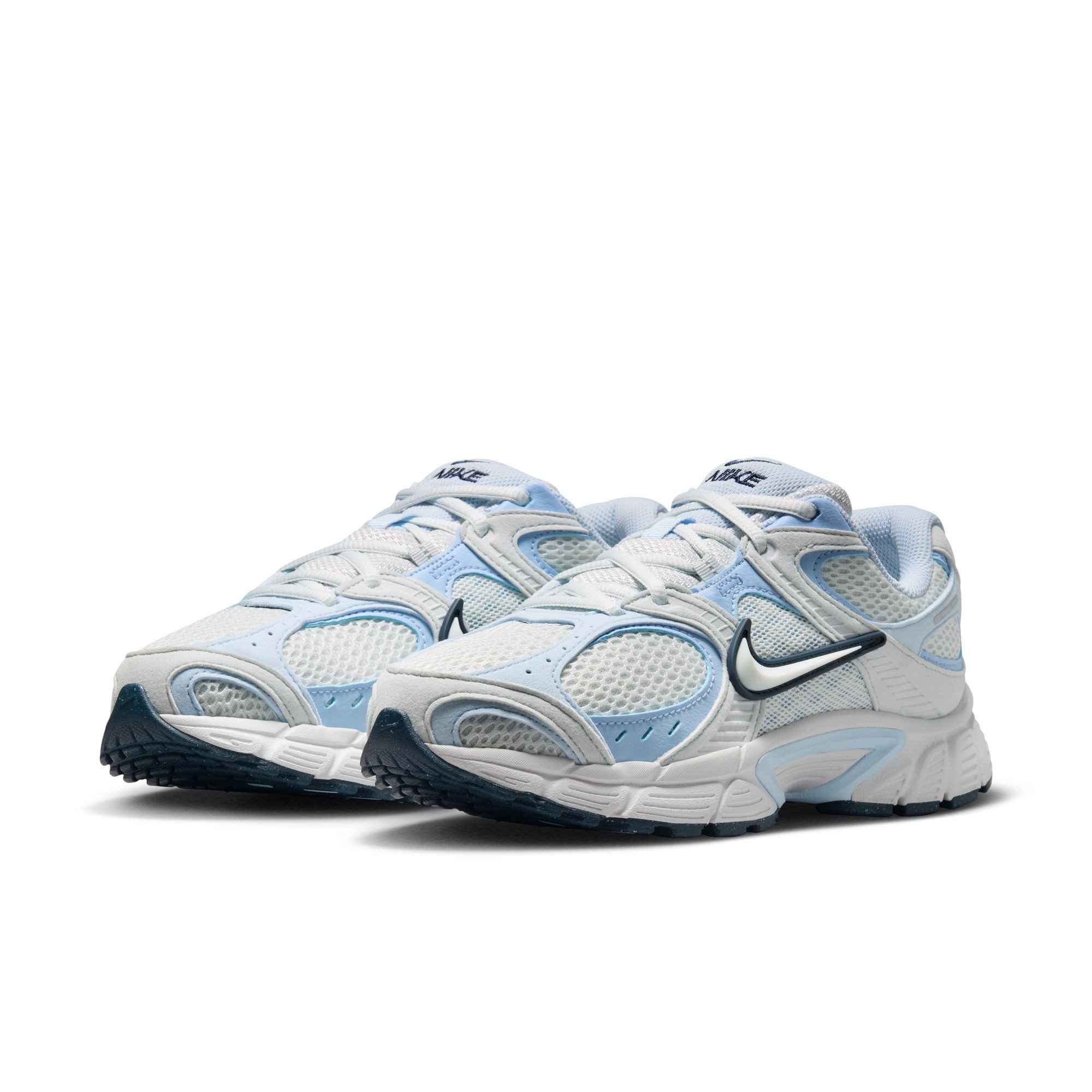 Nike Sportswear W V5 RNR Sneaker inspiriert vom Design des Y2K Nike Vomero 5
